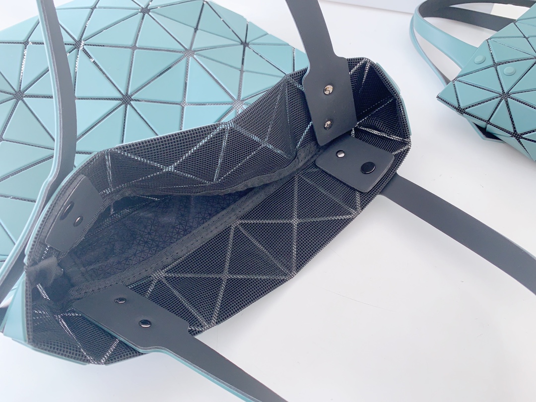 Bao Bao Issey Miyake 4 Bao Bao Issey Miyake - Image 4