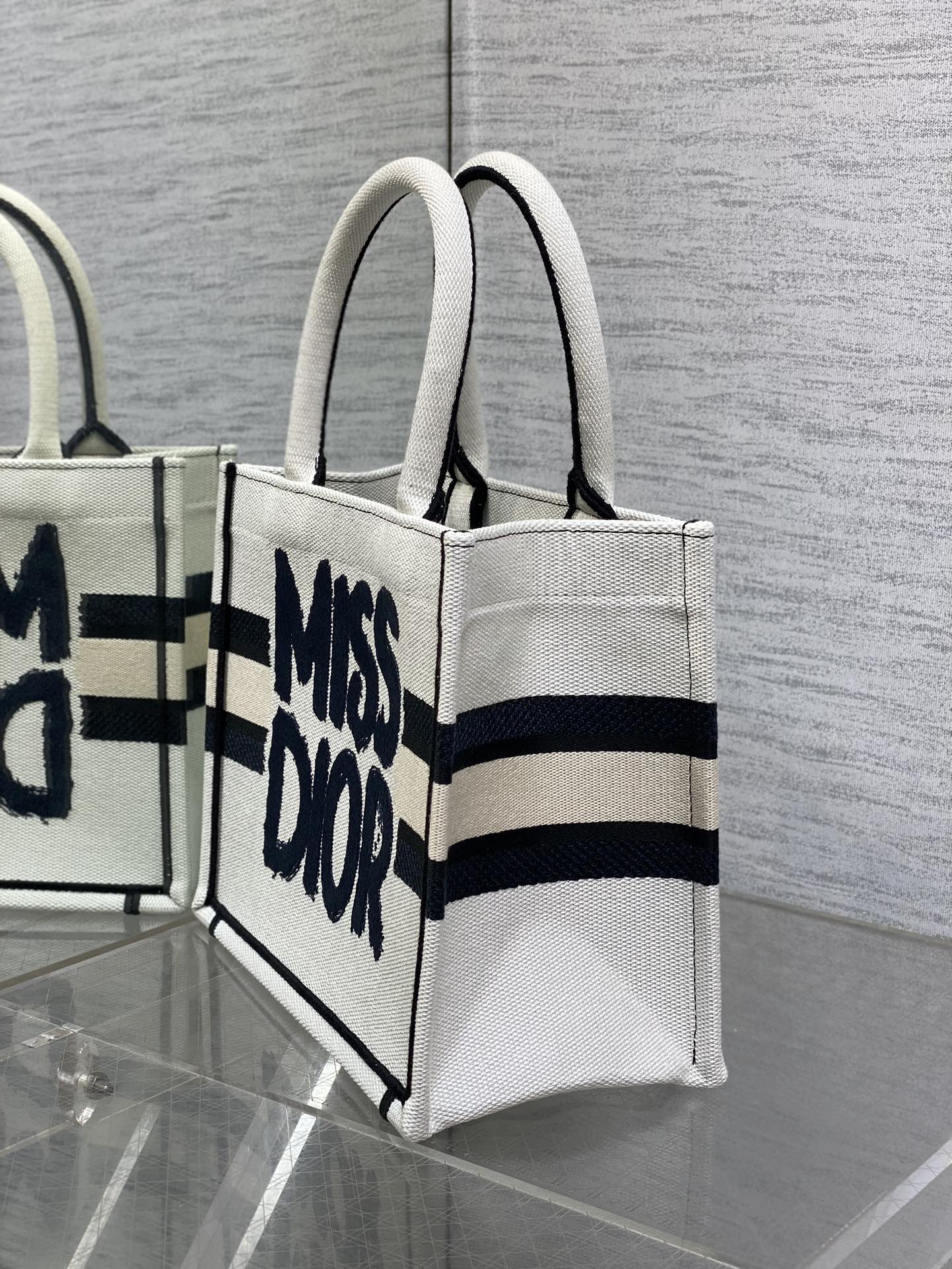 Miss Dior S 7 Miss Dior S - Image 7