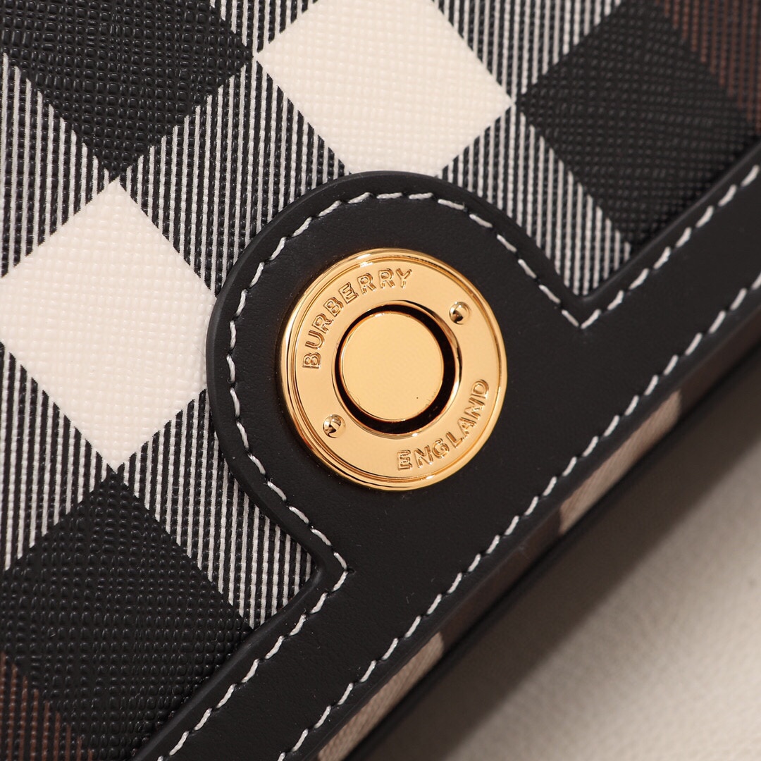 Authentic Burberry 4 Authentic Burberry - Image 4