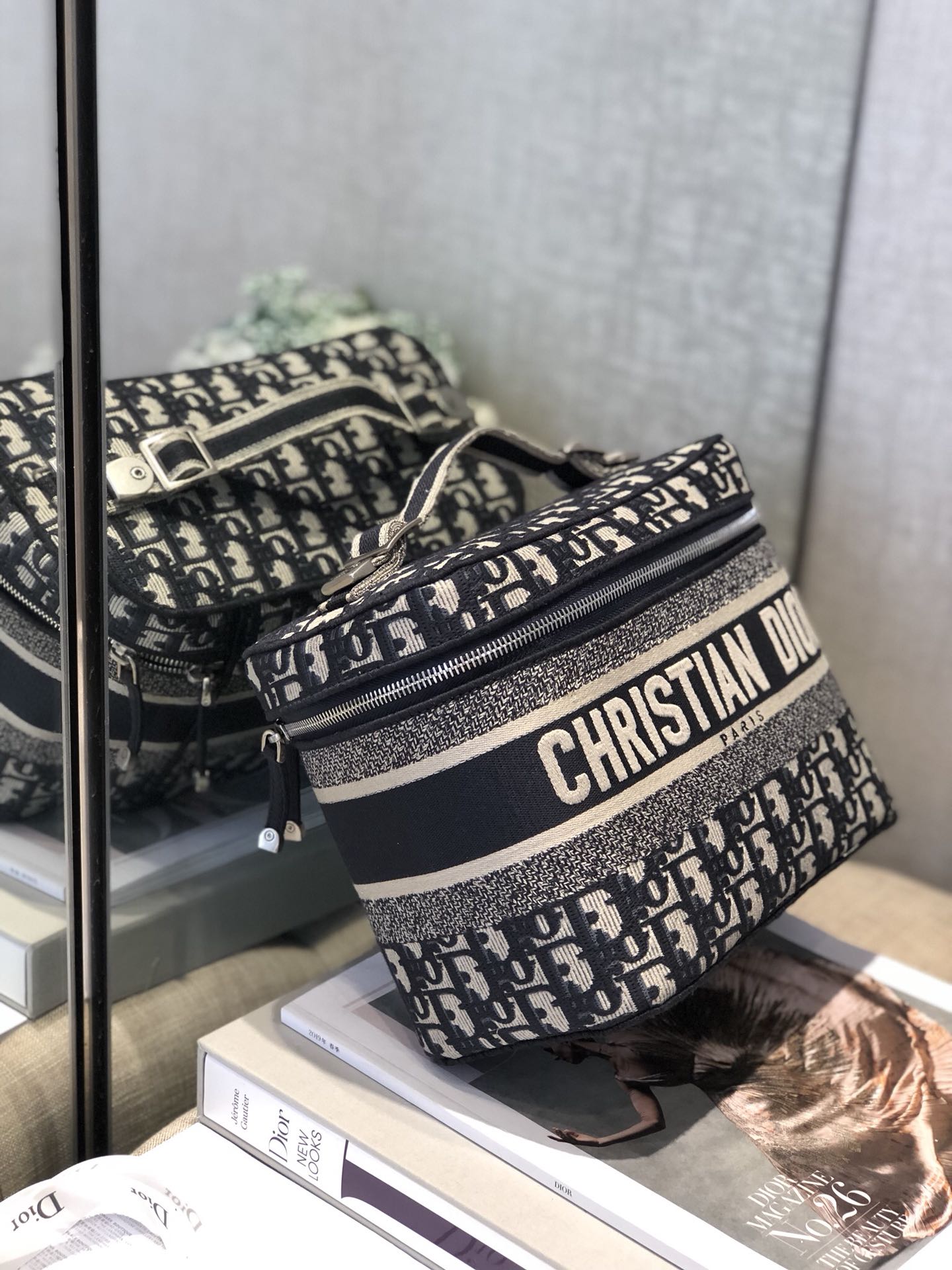 Dior Oblique 25*18*8 9 Dior Oblique 25*18*8 - Image 9