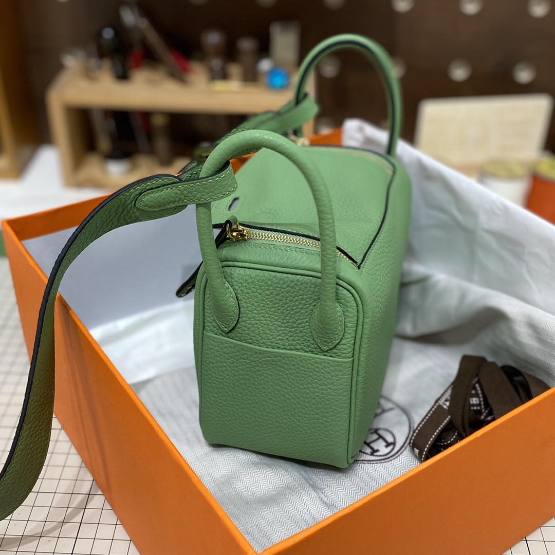 Hermès Lindy 19x12.5x9cm 4 Hermès Lindy 19x12.5x9cm - Image 4