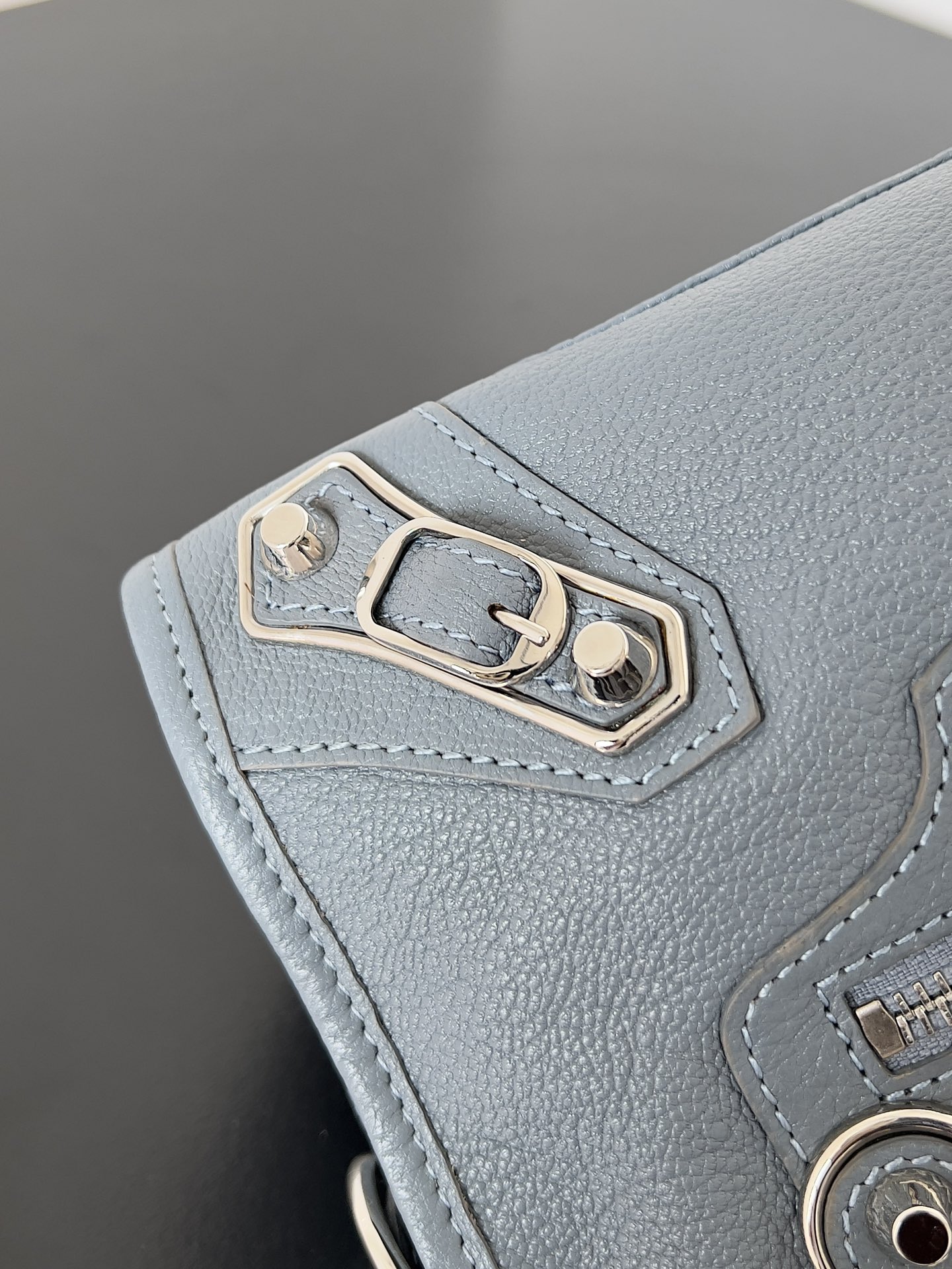 Balenciaga Mini City 23*9*16cm 4 Balenciaga Mini City 23*9*16cm - Image 4