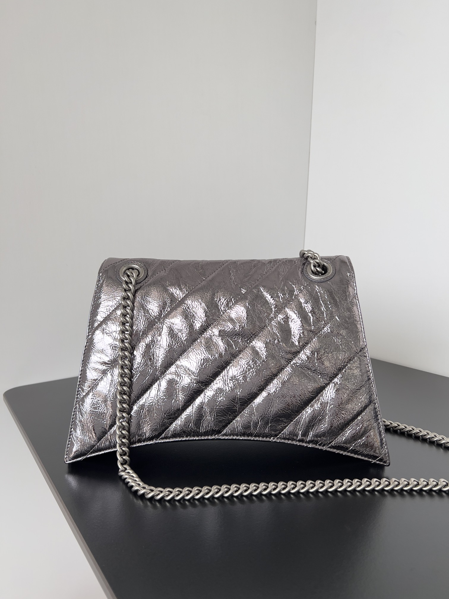 Balenciagα Crush Chain Bag 32*13*20.5 8 Balenciagα Crush Chain Bag 32*13*20.5 - Image 8
