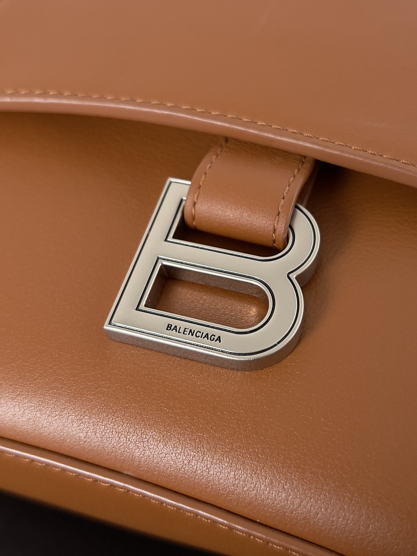 Balenciagα Downtown 21 6 Balenciagα Downtown 21 - Image 6