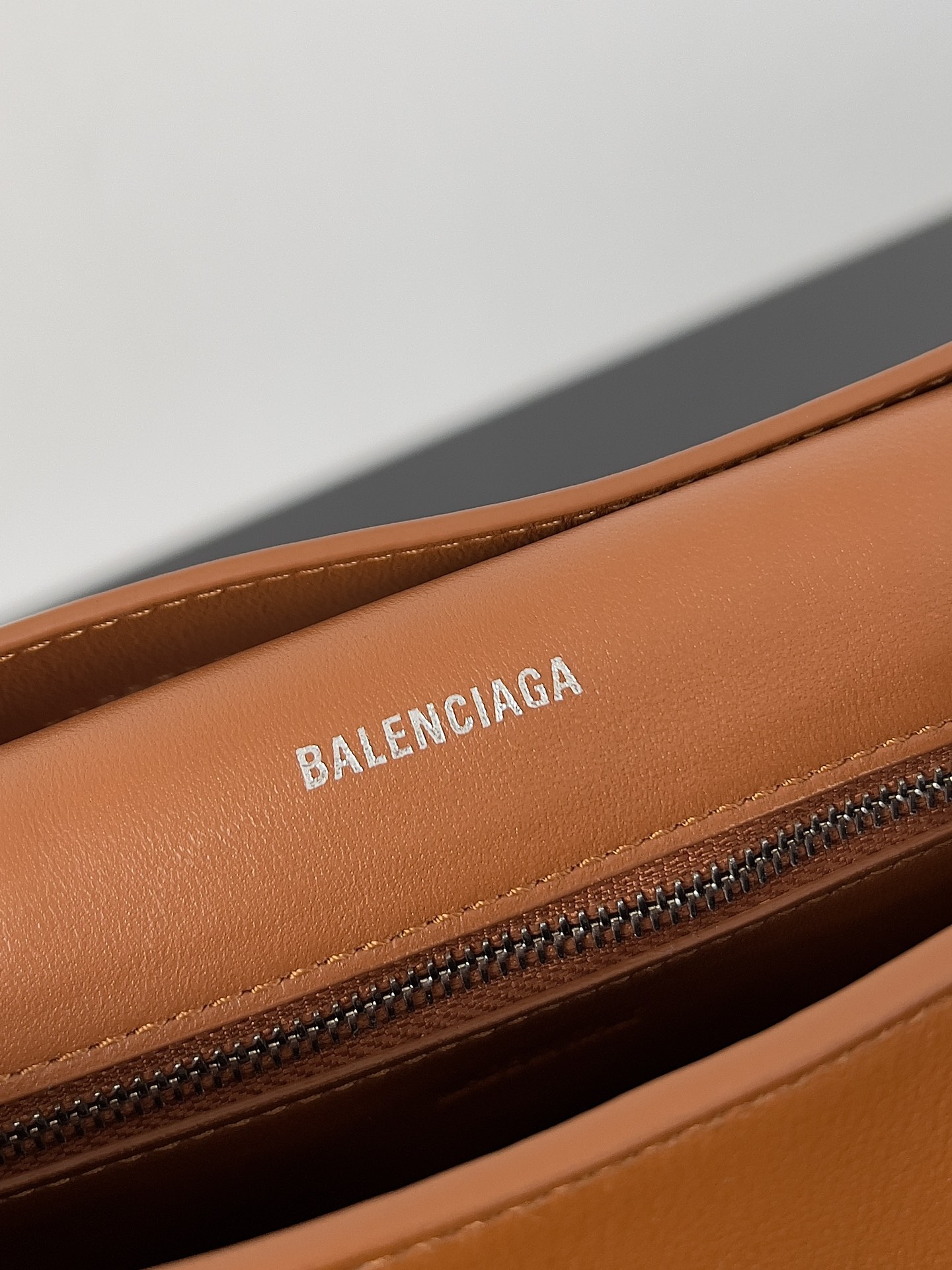 Balenciagα Downtown 21 7 Balenciagα Downtown 21 - Image 7