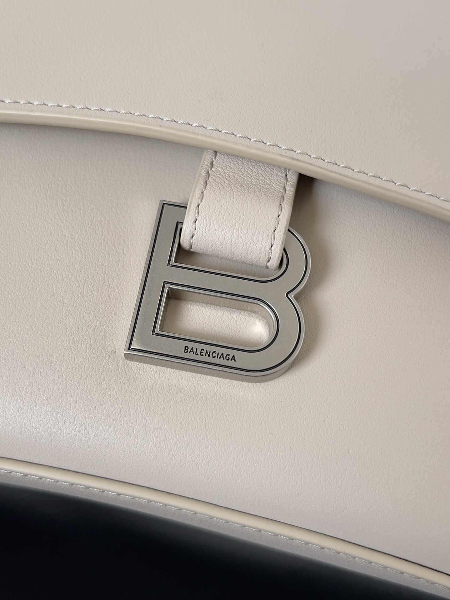 Balenciagα Downtown 21 6 Balenciagα Downtown 21 - Image 6