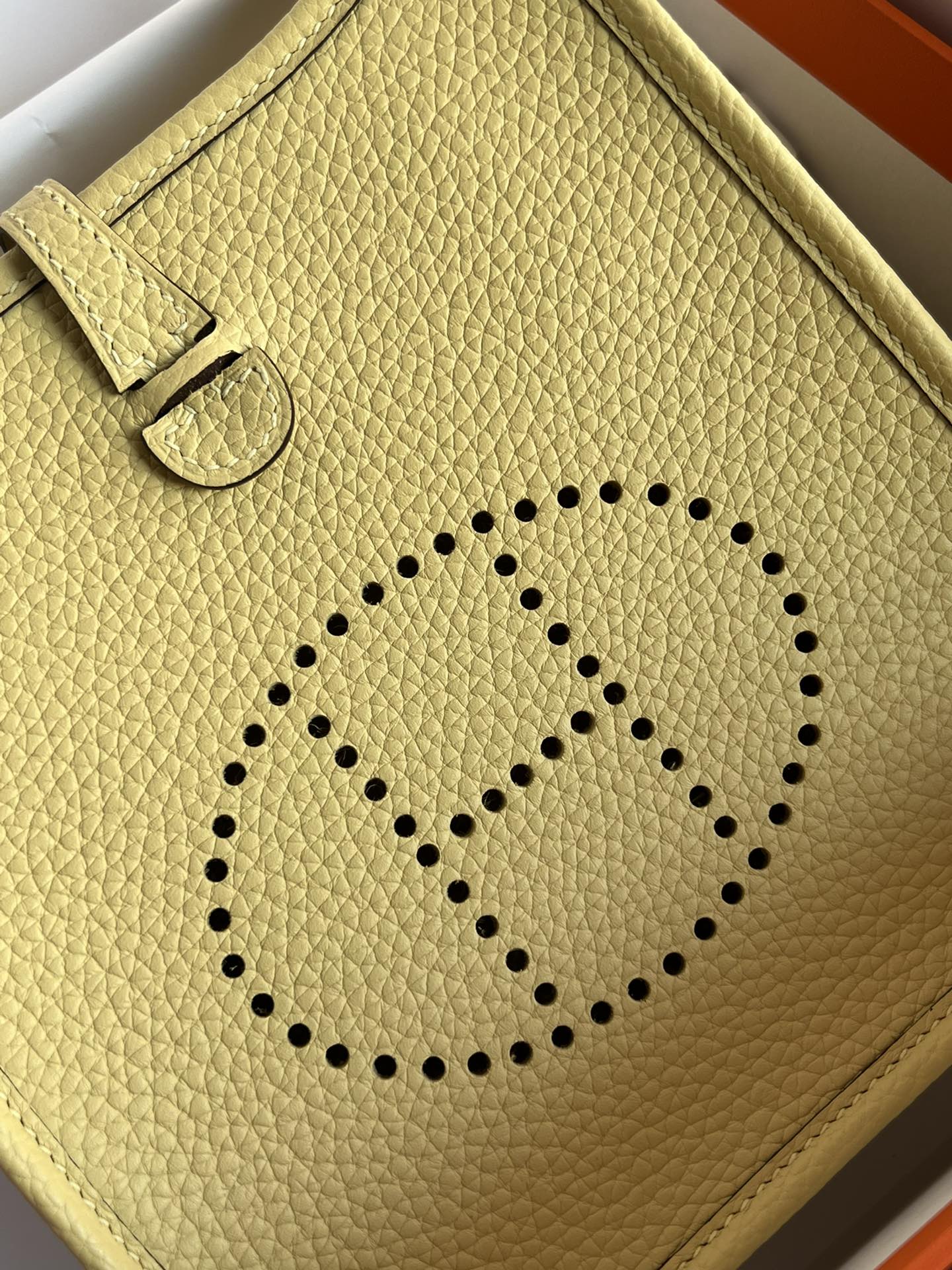 Hermès Mini Evelyne leather crossbody 17cm TC 7 Hermès Mini Evelyne leather crossbody 17cm TC - Image 7