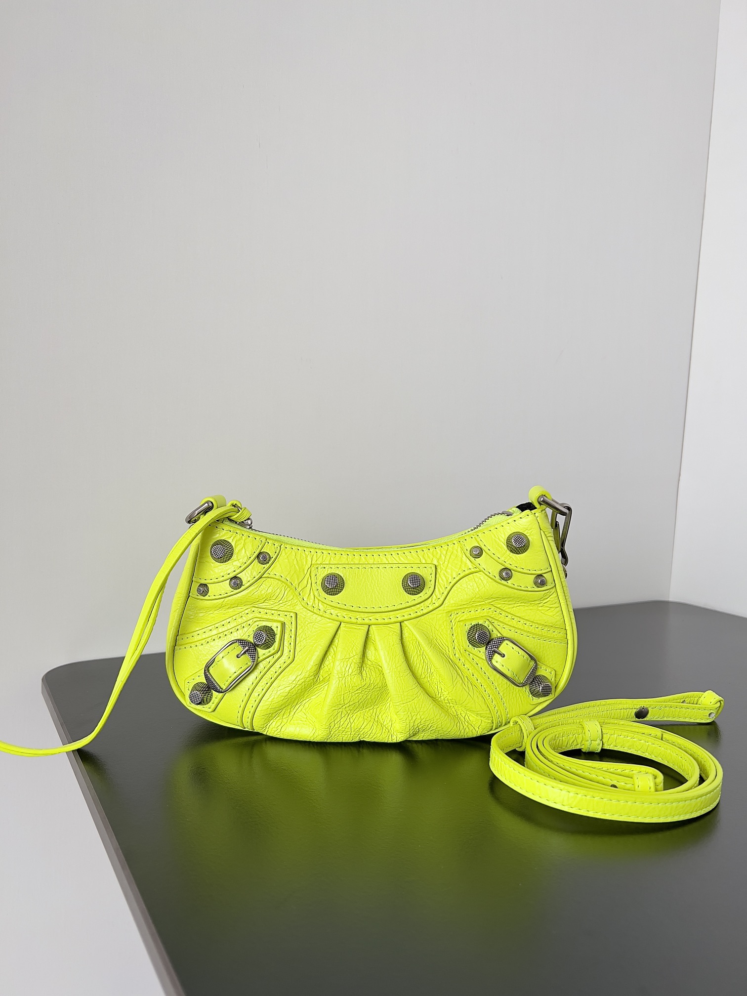 Balenciaga Le Cagole 20x13x4.5cm