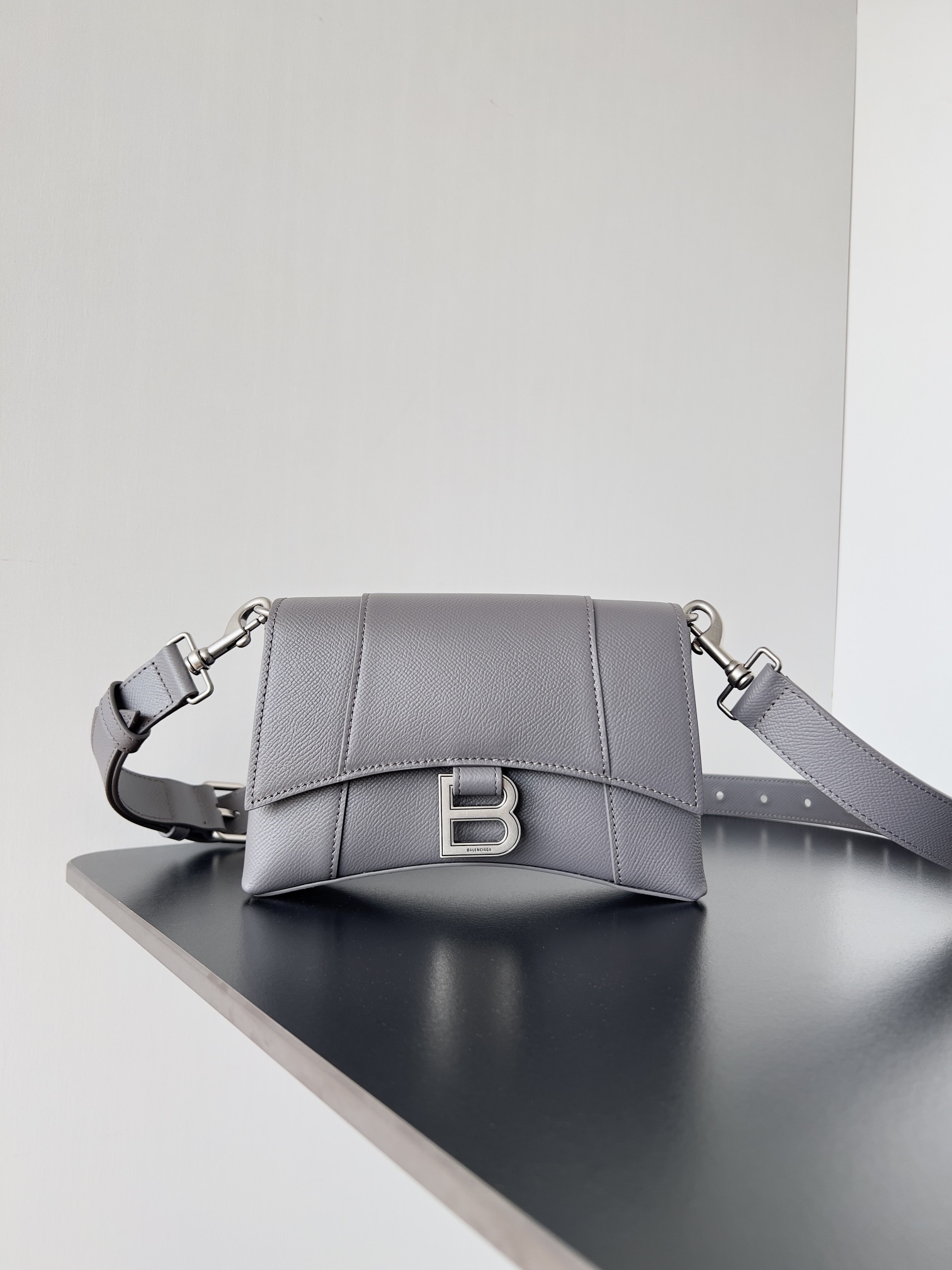 Balenciaga Down town 23ss Length 21 x height 15 x width 7 cm