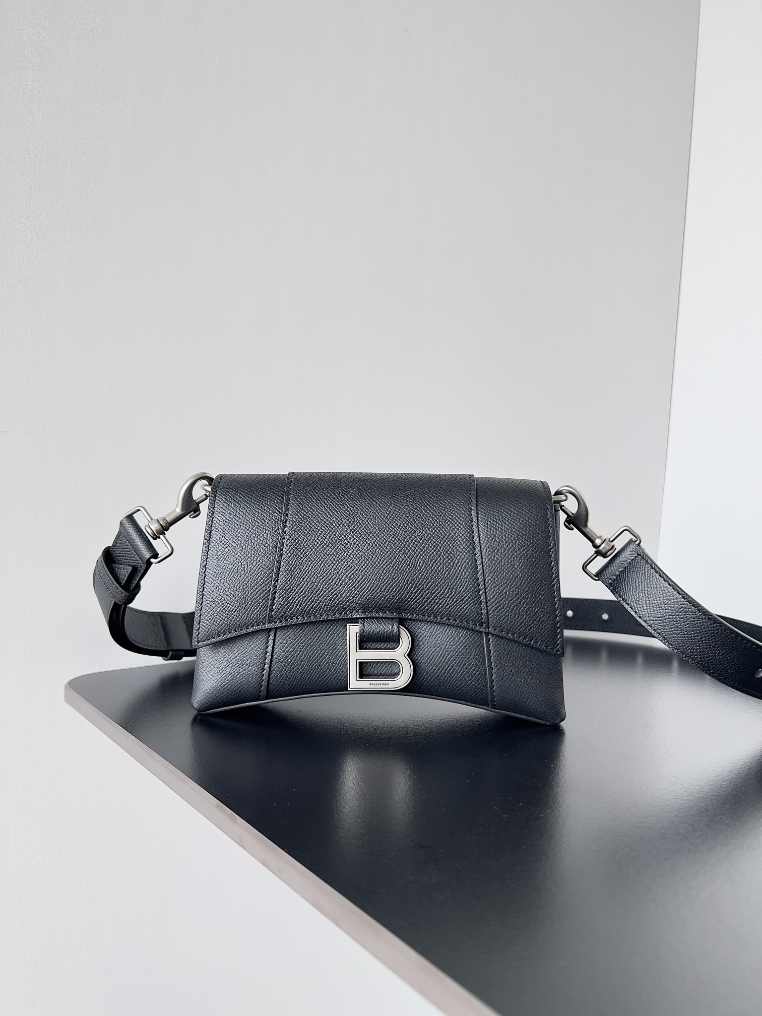 Balenciaga Down town 23ss Length 21 x height 15 x width 7 cm