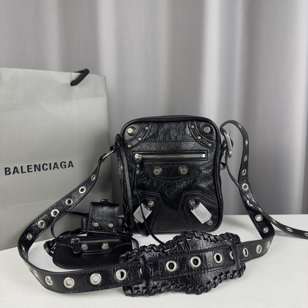 Balenciaga Le Cagole Height 21X width 17X side width 4.5cm