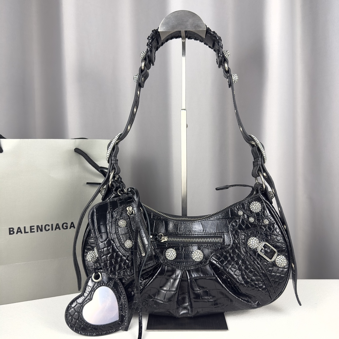 Balenciaga Le Cagole Length 33cm x height 16cm x width 8.4cm