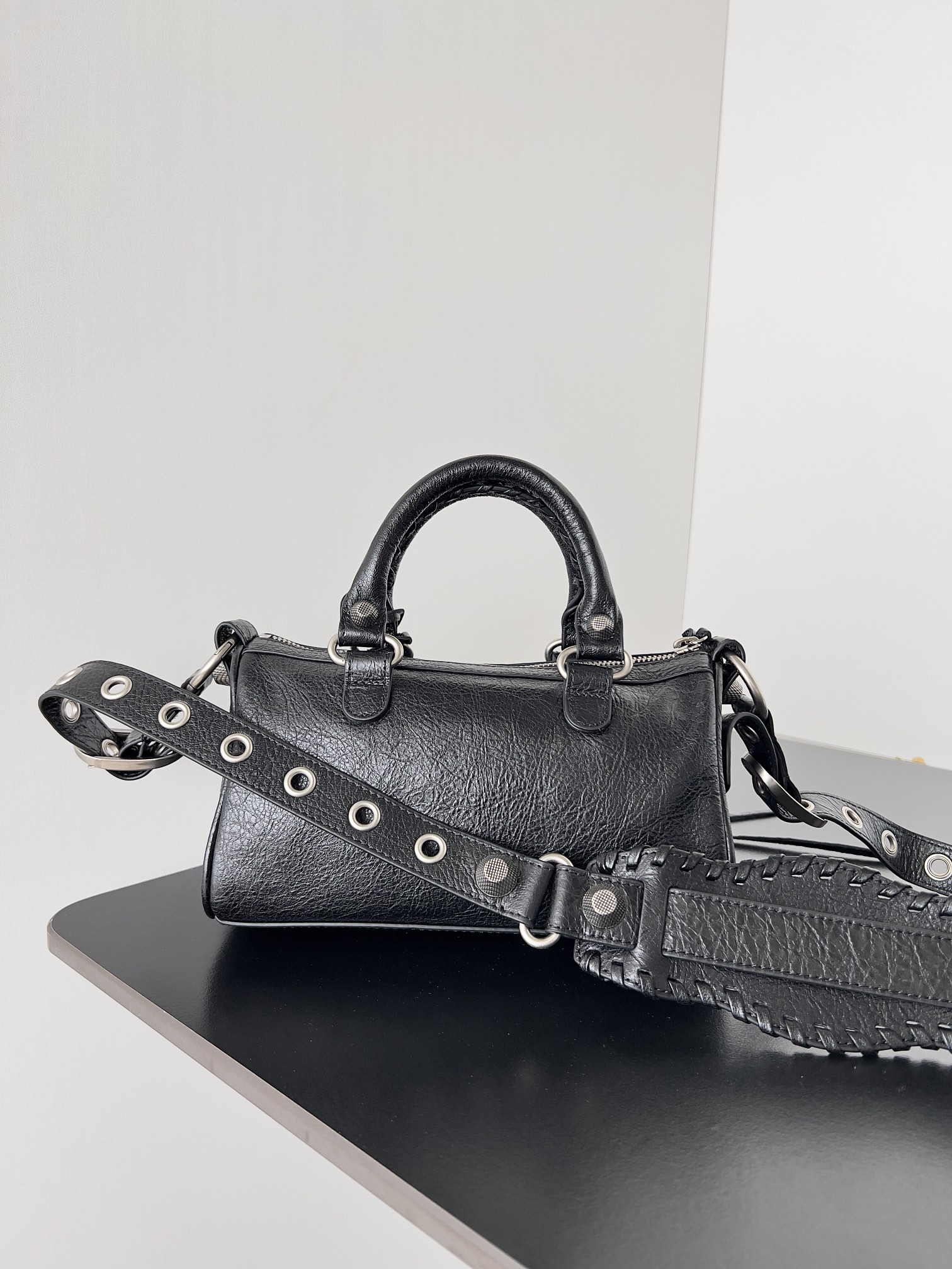 Balenciaga Mini Le Cagole leather duffle 9 Balenciaga Mini Le Cagole leather duffle - Image 9