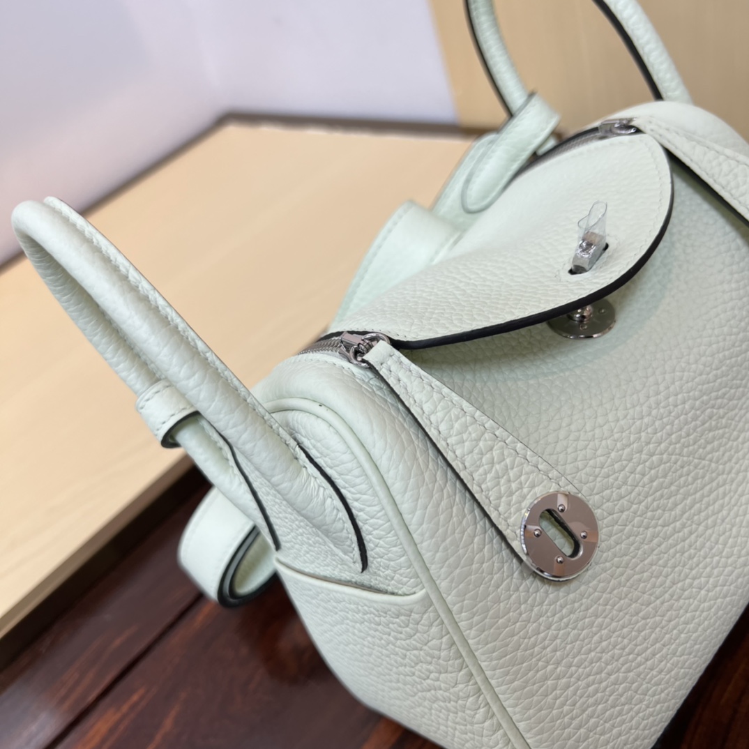 Hermès MiniLindy leather handbag TC 6 Hermès MiniLindy leather handbag TC - Image 6