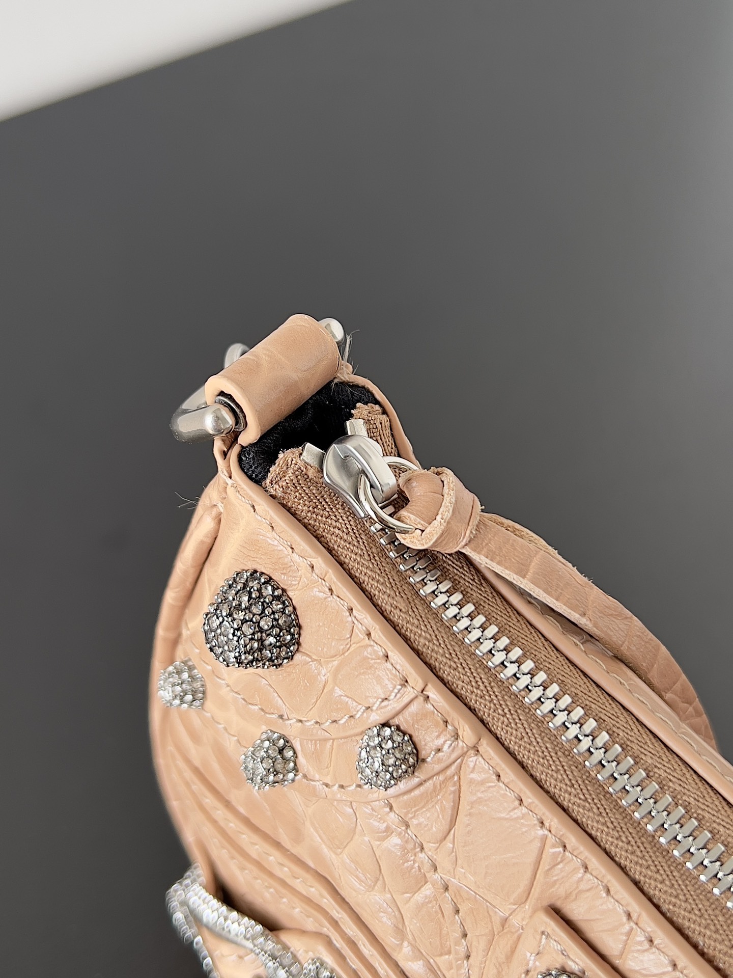 Balenciaga Le Cagole 20x13x4.5cm 3 Balenciaga Le Cagole 20x13x4.5cm - Image 3