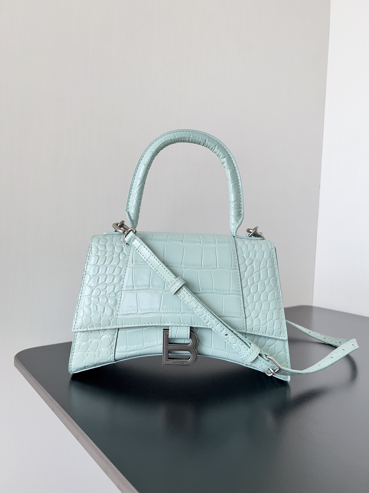 Balenciaga Hourglass 23*10*24