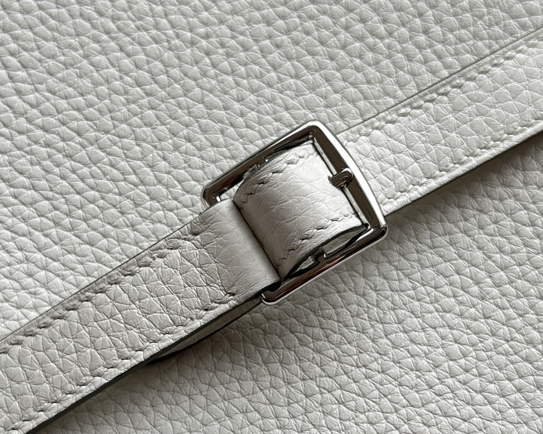 Hermès Halzan leather MT25/TC High-quality handmade 4 Hermès Halzan leather MT25/TC High-quality handmade - Image 4
