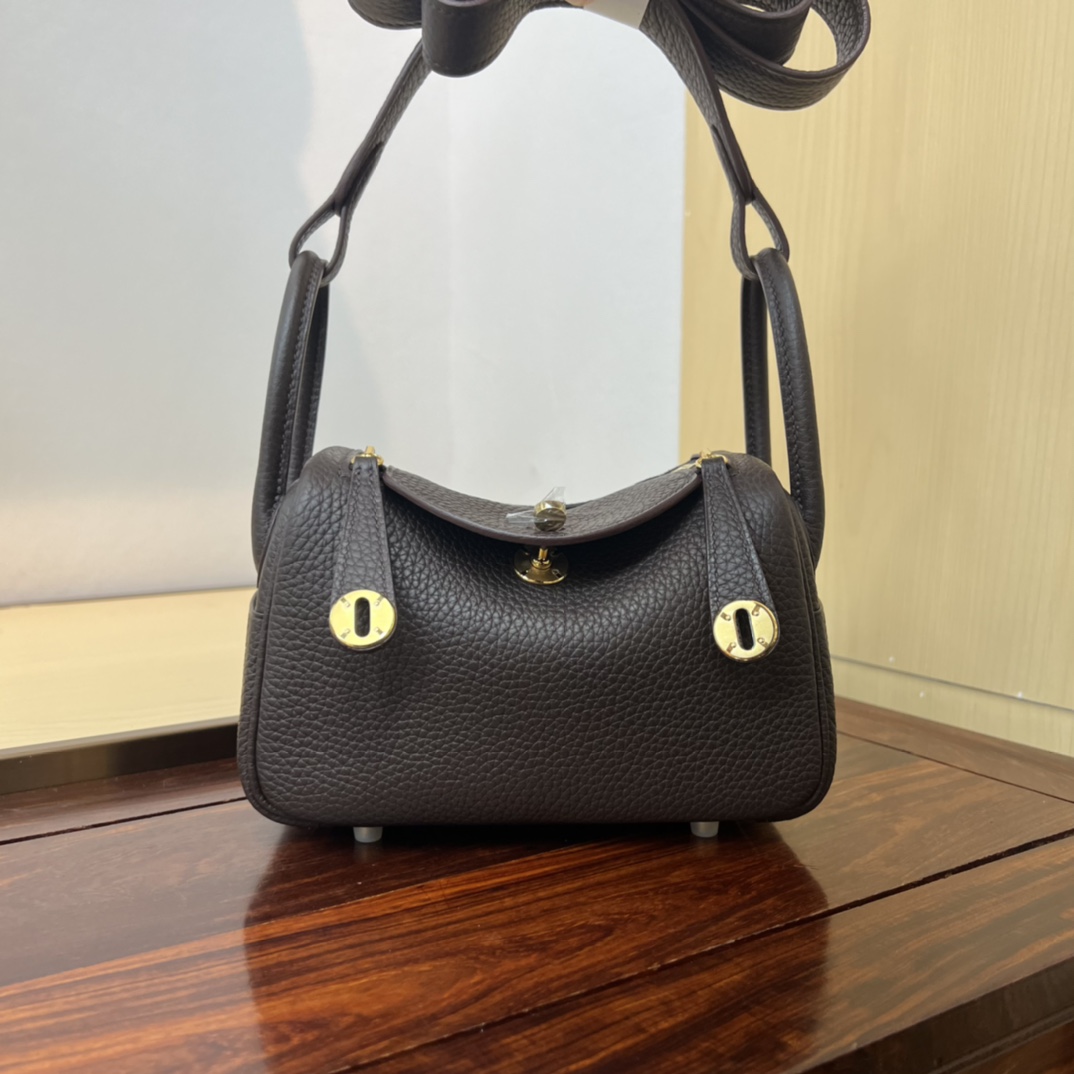 Hermès MiniLindy leather handbag TC 3 Hermès MiniLindy leather handbag TC - Image 3