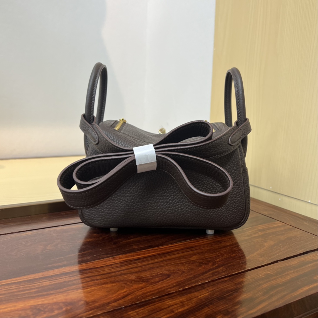 Hermès MiniLindy leather handbag TC 8 Hermès MiniLindy leather handbag TC - Image 8