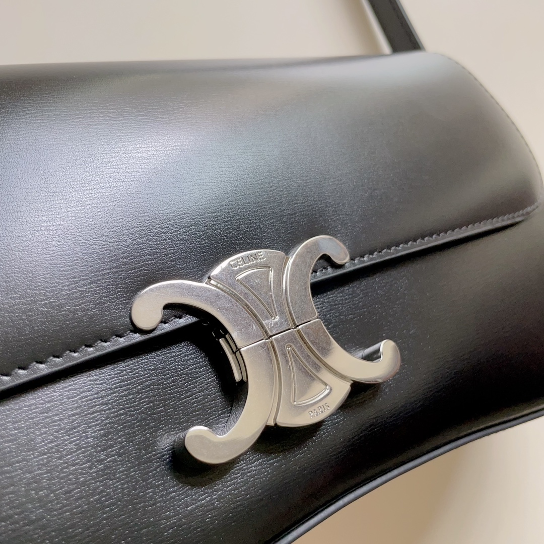 Celine LOLA BAG in shiny calfskin 28x12×5 6 Celine LOLA BAG in shiny calfskin 28x12×5 - Image 6