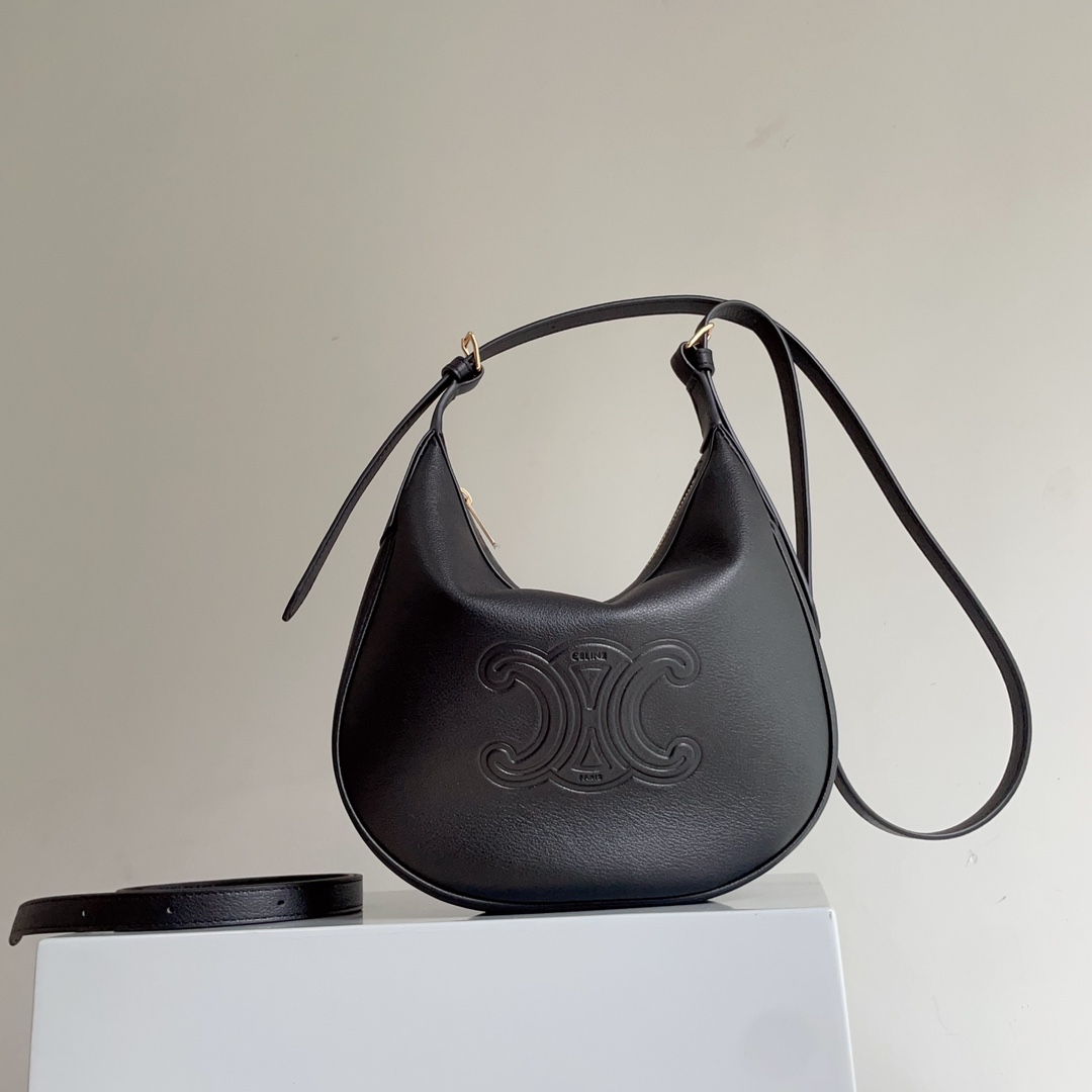 Celine MEDIUM HELOÏSE BAG CUIR TRIOMPHE in TRIOMPHE CANVAS & CALFSKIN 9 Celine MEDIUM HELOÏSE BAG CUIR TRIOMPHE in TRIOMPHE CANVAS & CALFSKIN - Image 9