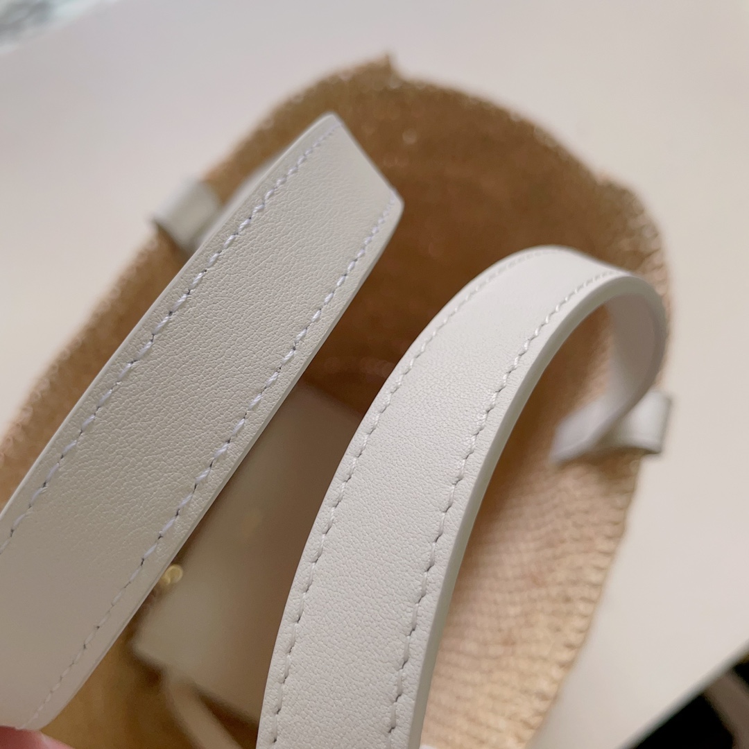 Celine Medium Triomphe Basket 21.5 X 22 X 13 3 Celine Medium Triomphe Basket 21.5 X 22 X 13 - Image 3