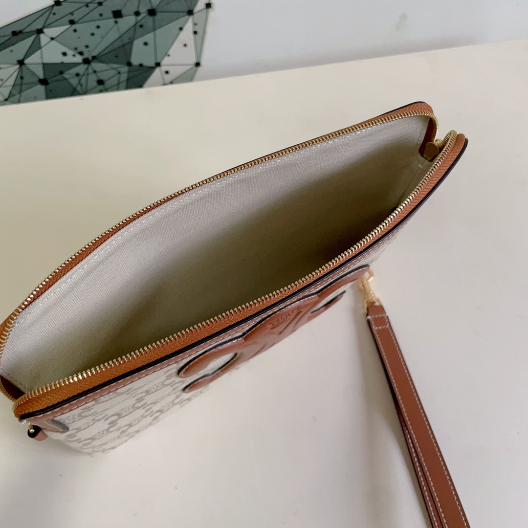 Celine SMALL POUCH WITH STRAP in TEXTILE WITH TRIOMPHE PRINT AND CALFSKIN 5 Celine SMALL POUCH WITH STRAP in TEXTILE WITH TRIOMPHE PRINT AND CALFSKIN - Image 5