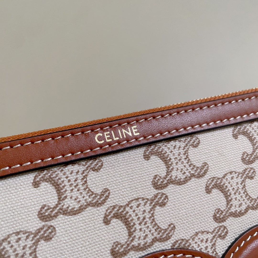 Celine SMALL POUCH WITH STRAP in TEXTILE WITH TRIOMPHE PRINT AND CALFSKIN 7 Celine SMALL POUCH WITH STRAP in TEXTILE WITH TRIOMPHE PRINT AND CALFSKIN - Image 7