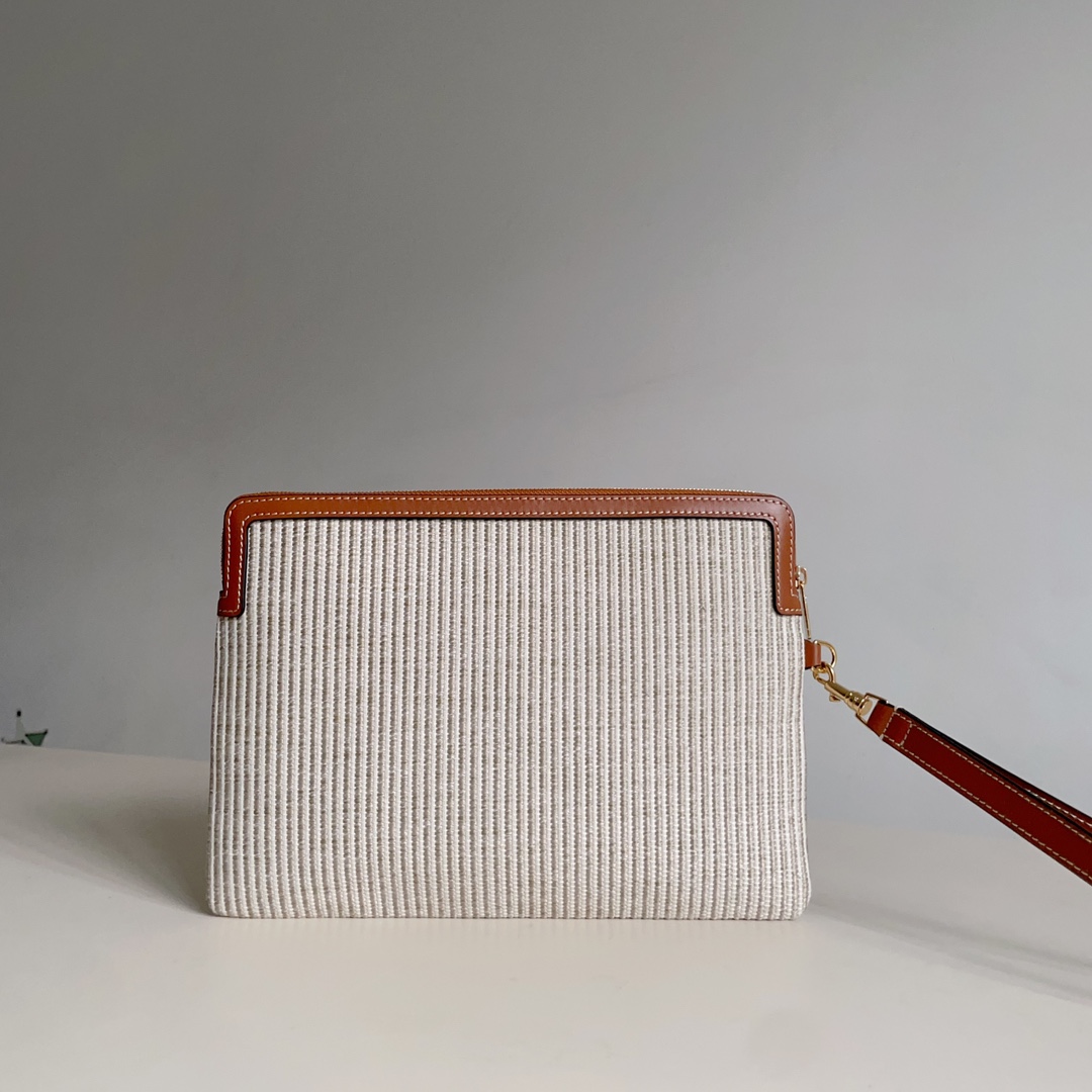 Celine SMALL POUCH WITH STRAP in TEXTILE WITH TRIOMPHE PRINT AND CALFSKIN 9 Celine SMALL POUCH WITH STRAP in TEXTILE WITH TRIOMPHE PRINT AND CALFSKIN - Image 9