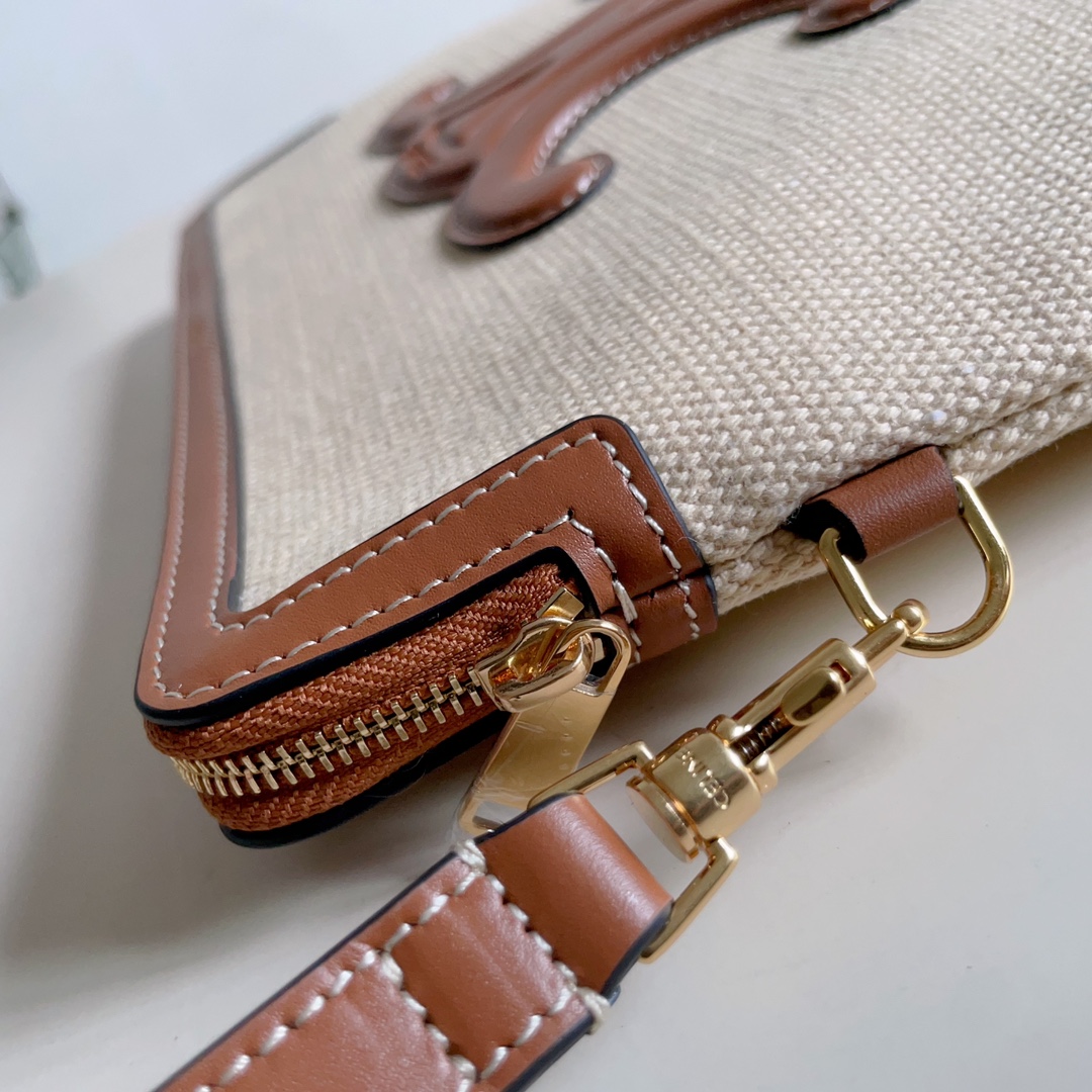 Celine SMALL POUCH WITH STRAP in TEXTILE WITH TRIOMPHE PRINT AND CALFSKIN 3 Celine SMALL POUCH WITH STRAP in TEXTILE WITH TRIOMPHE PRINT AND CALFSKIN - Image 3