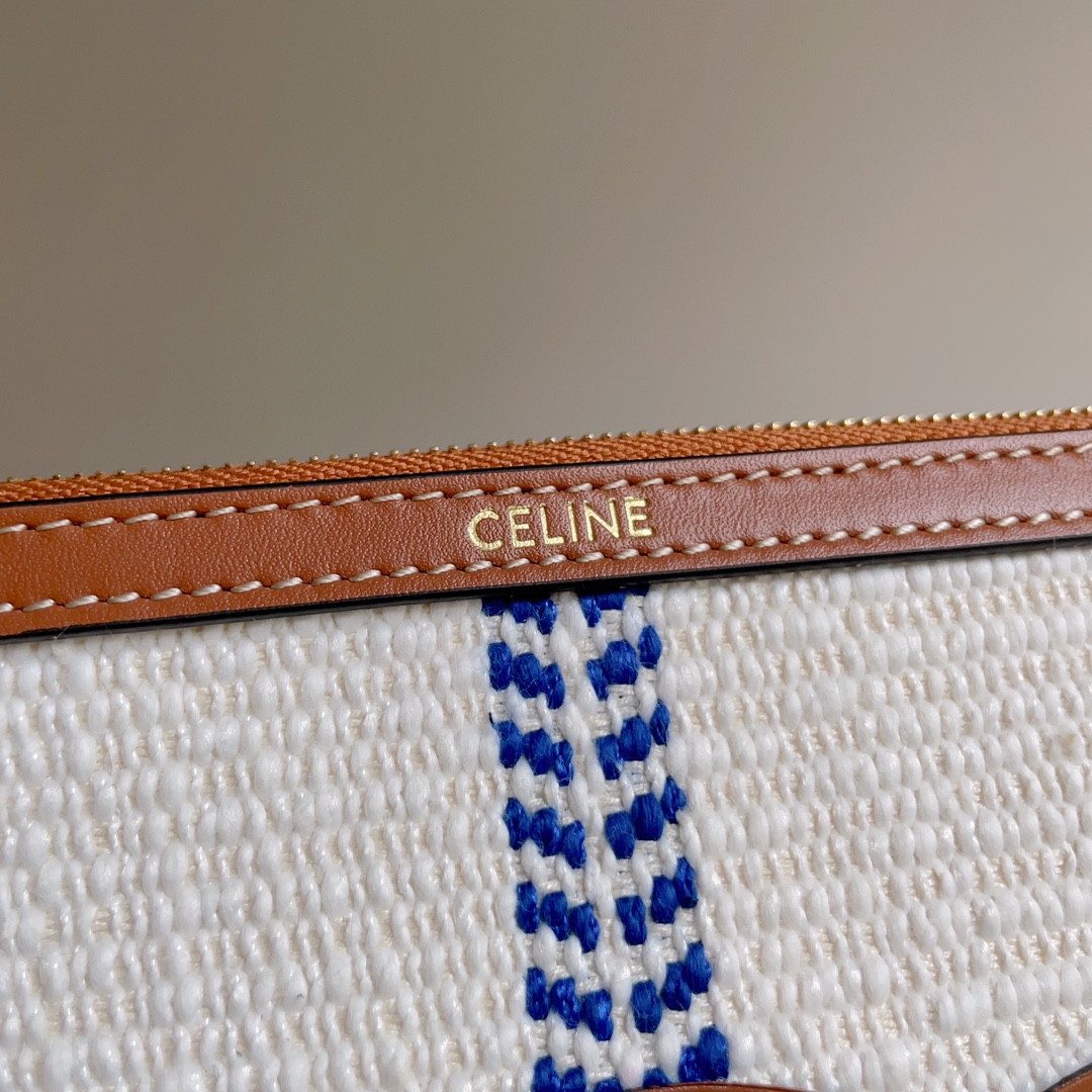 Celine SMALL POUCH WITH STRAP in TEXTILE WITH TRIOMPHE PRINT AND CALFSKIN 5 Celine SMALL POUCH WITH STRAP in TEXTILE WITH TRIOMPHE PRINT AND CALFSKIN - Image 5