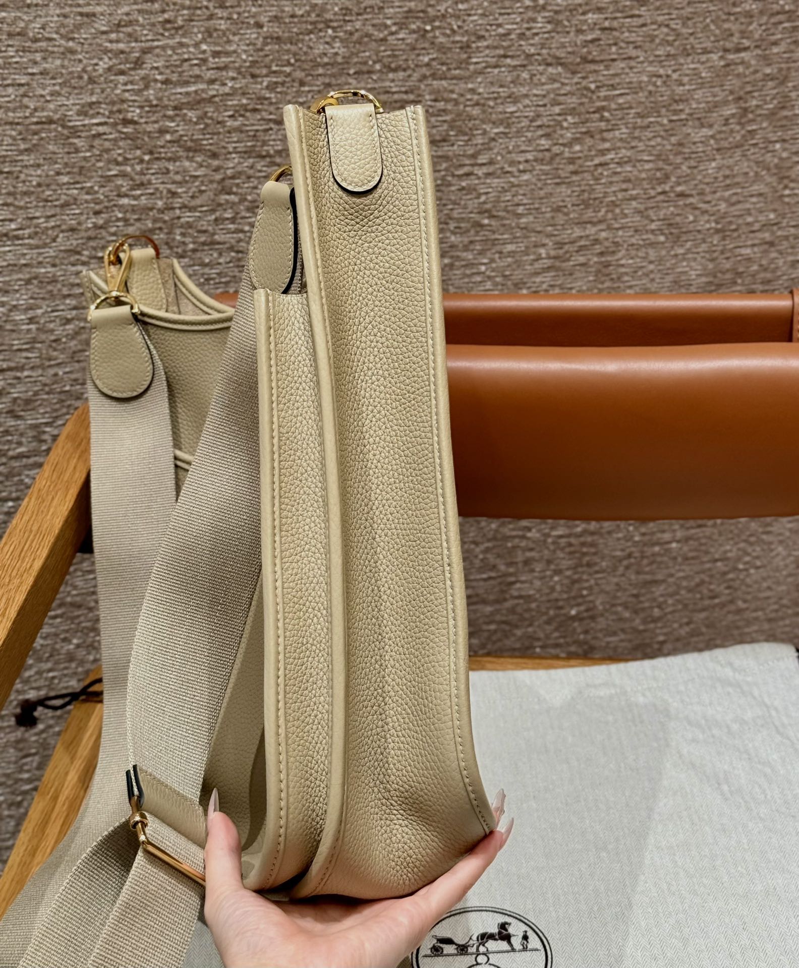 Hermès Evelyne mini leather crossbody 29cm 6 Hermès Evelyne mini leather crossbody 29cm - Image 6