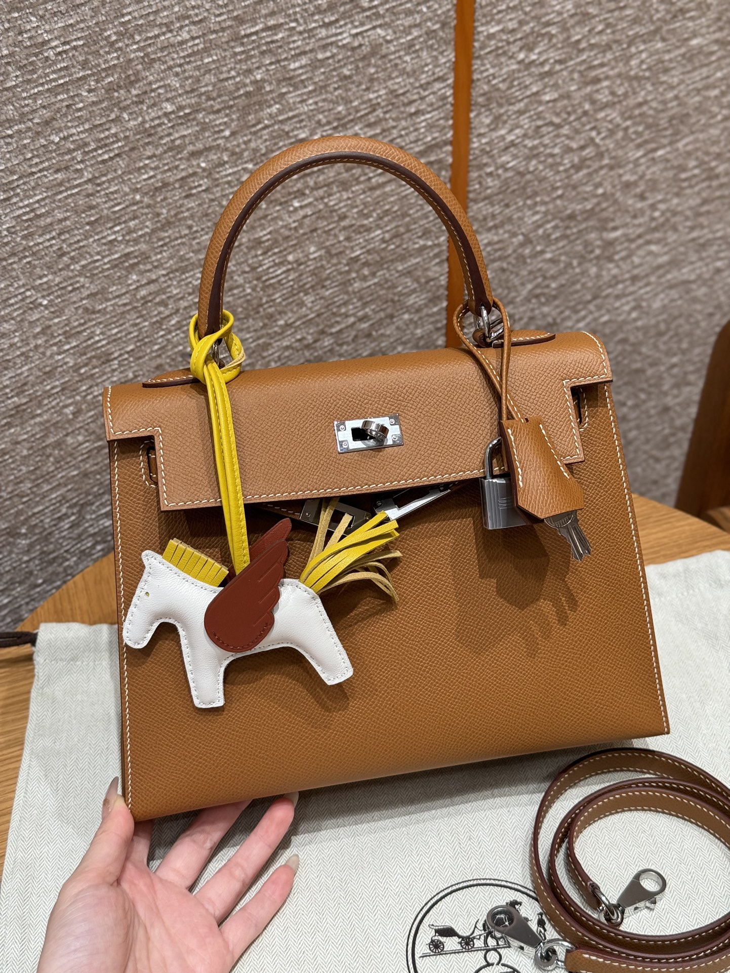 Hermès Kelly 25 leather 4 Hermès Kelly 25 leather - Image 4