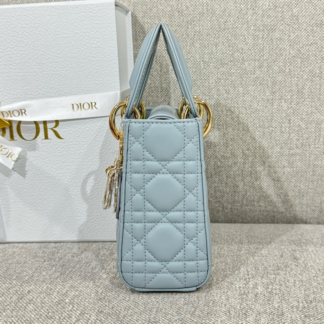 Dior Lady Dior 𝐂𝐃 𝟏𝟕𝐜𝐦 17 x 15 ×7cm 3 Dior Lady Dior 𝐂𝐃 𝟏𝟕𝐜𝐦 17 x 15 ×7cm - Image 3