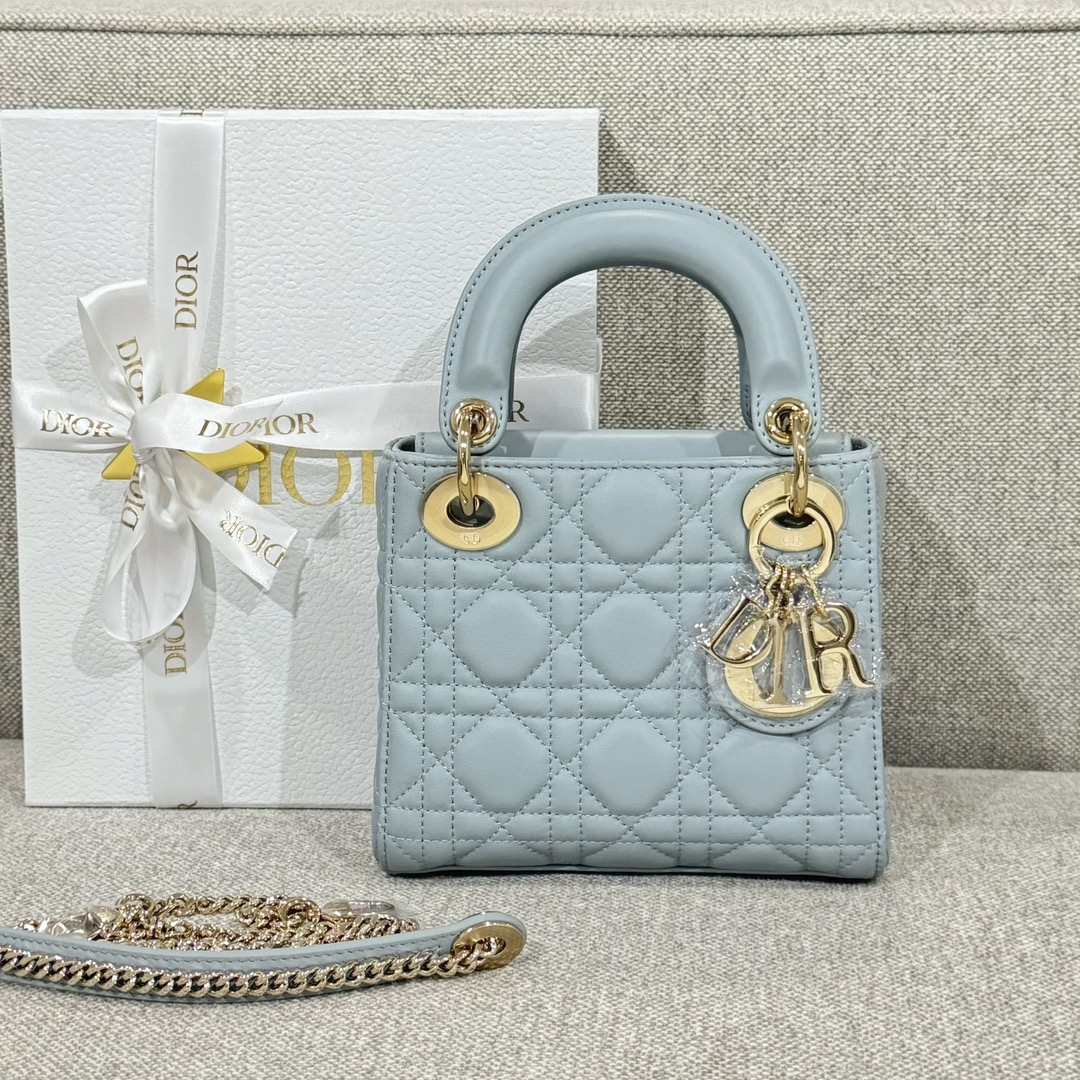 Dior Lady Dior 𝐂𝐃 𝟏𝟕𝐜𝐦 17 x 15 ×7cm 6 Dior Lady Dior 𝐂𝐃 𝟏𝟕𝐜𝐦 17 x 15 ×7cm - Image 6