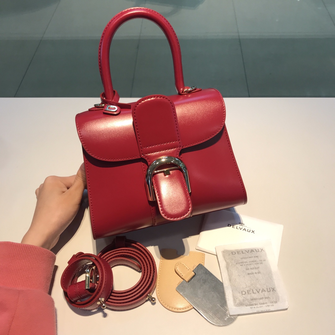 Delvaux New version~Indian red gold buckle Belgian 🇧🇪 Royal brand Size 20