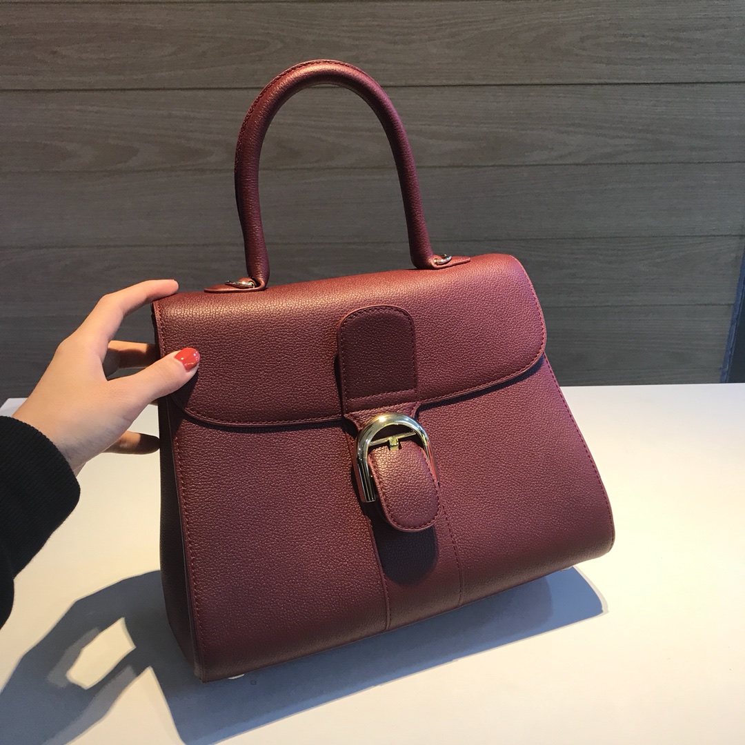 Delvaux brillant togo leather Belgian 🇧🇪 Royal brand Size Size: M: 28*13.5*22.5