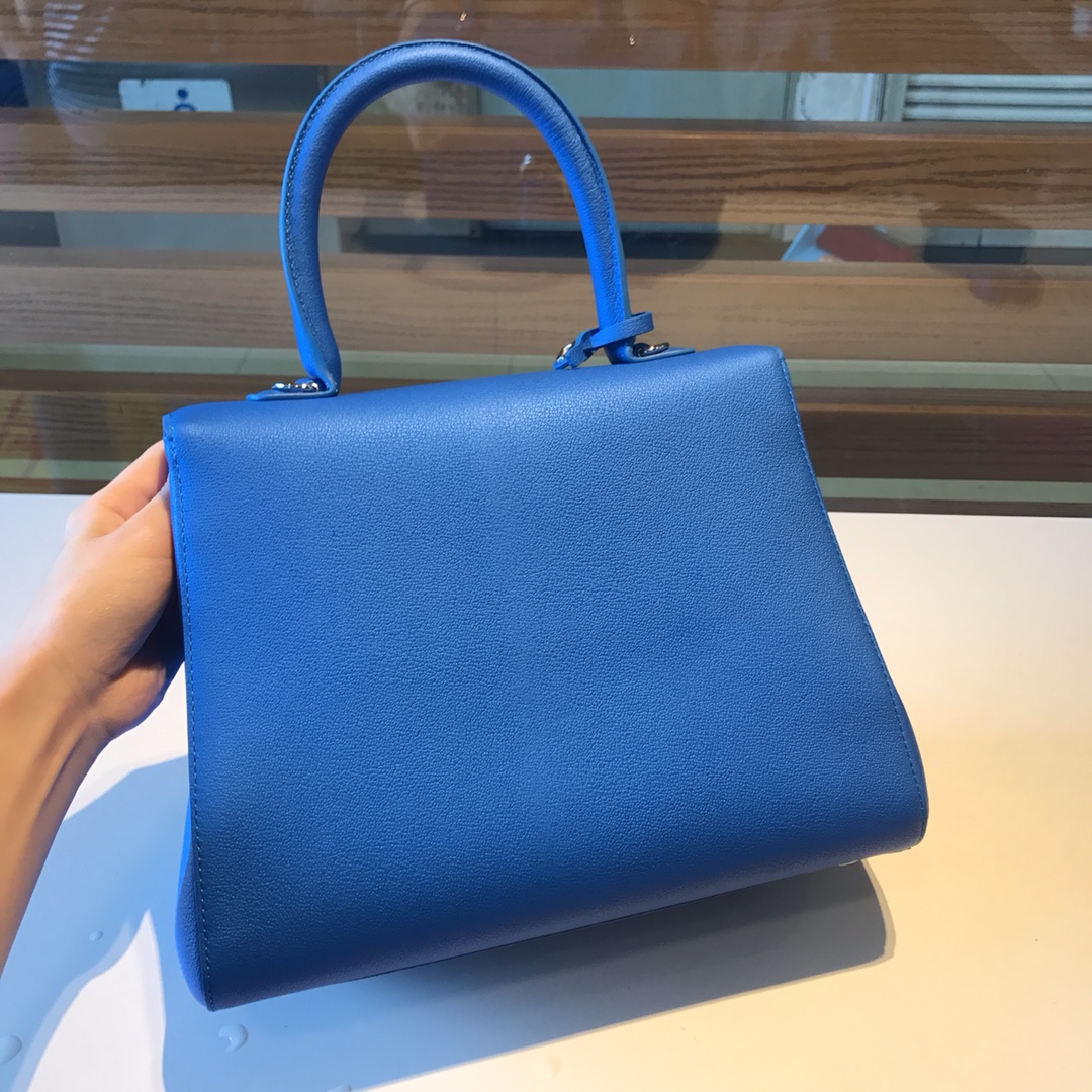 Delvaux brillant togo leather Belgian 🇧🇪 Royal brand Size: M: 28*13.5*22.5 8 Delvaux brillant togo leather Belgian 🇧🇪 Royal brand Size: M: 28*13.5*22.5 - Image 8