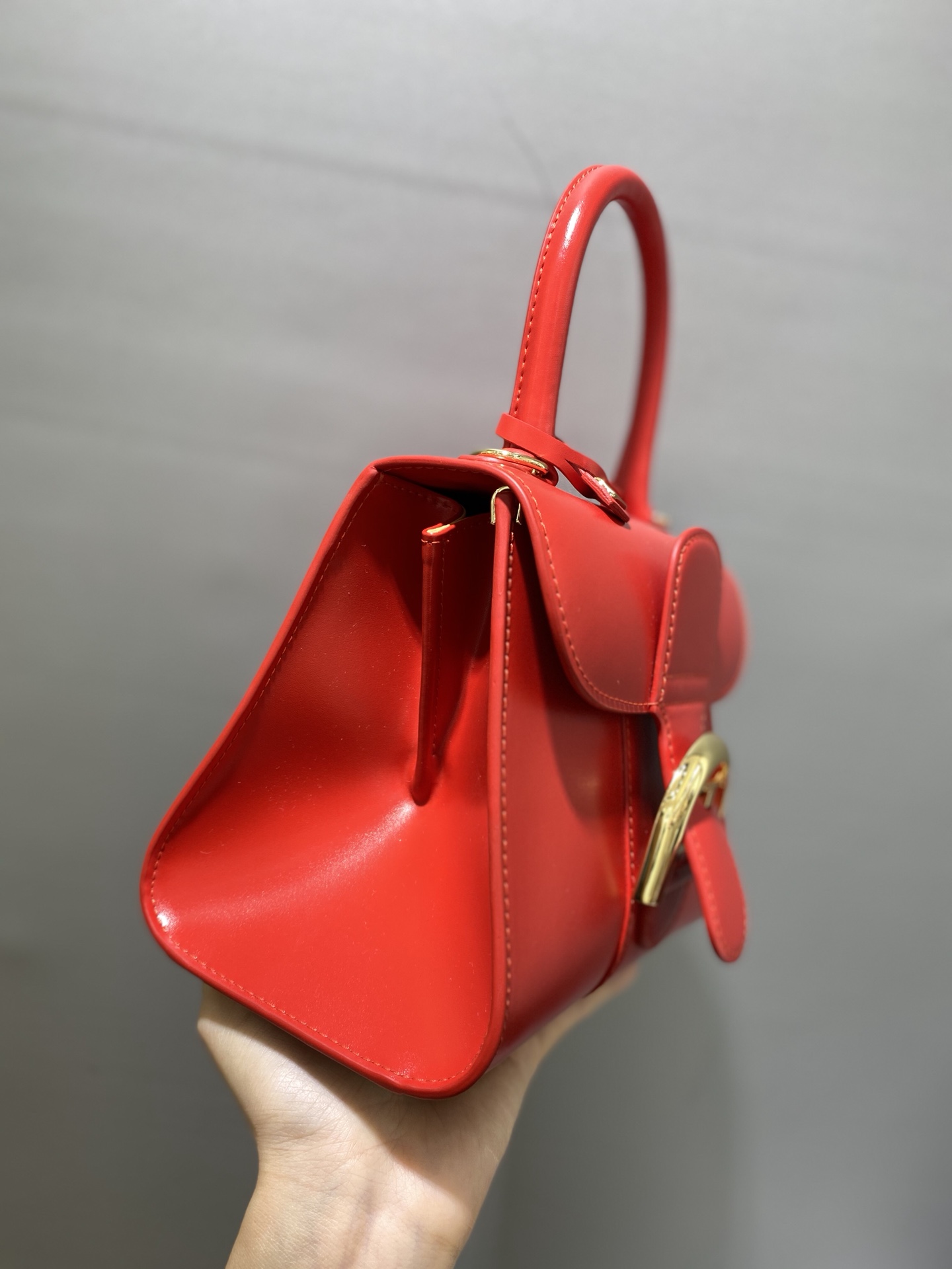 Delvaux ❤️National flag red Belgian 🇧🇪 Royal brand Size 20cm 5 Delvaux ❤️National flag red Belgian 🇧🇪 Royal brand Size 20cm - Image 5