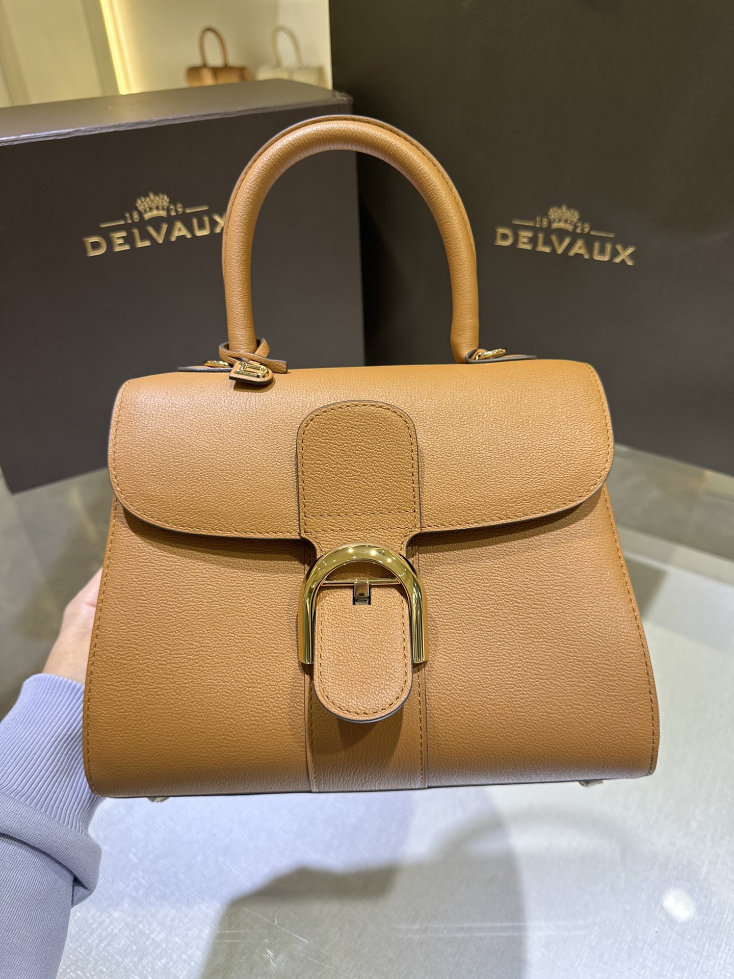 Delvaux Bag Summer Collection The classic model created in 1958 is the symbol of the Delvaux House. Made of Rodéo Calf grained calfskin Size: 24*12*19