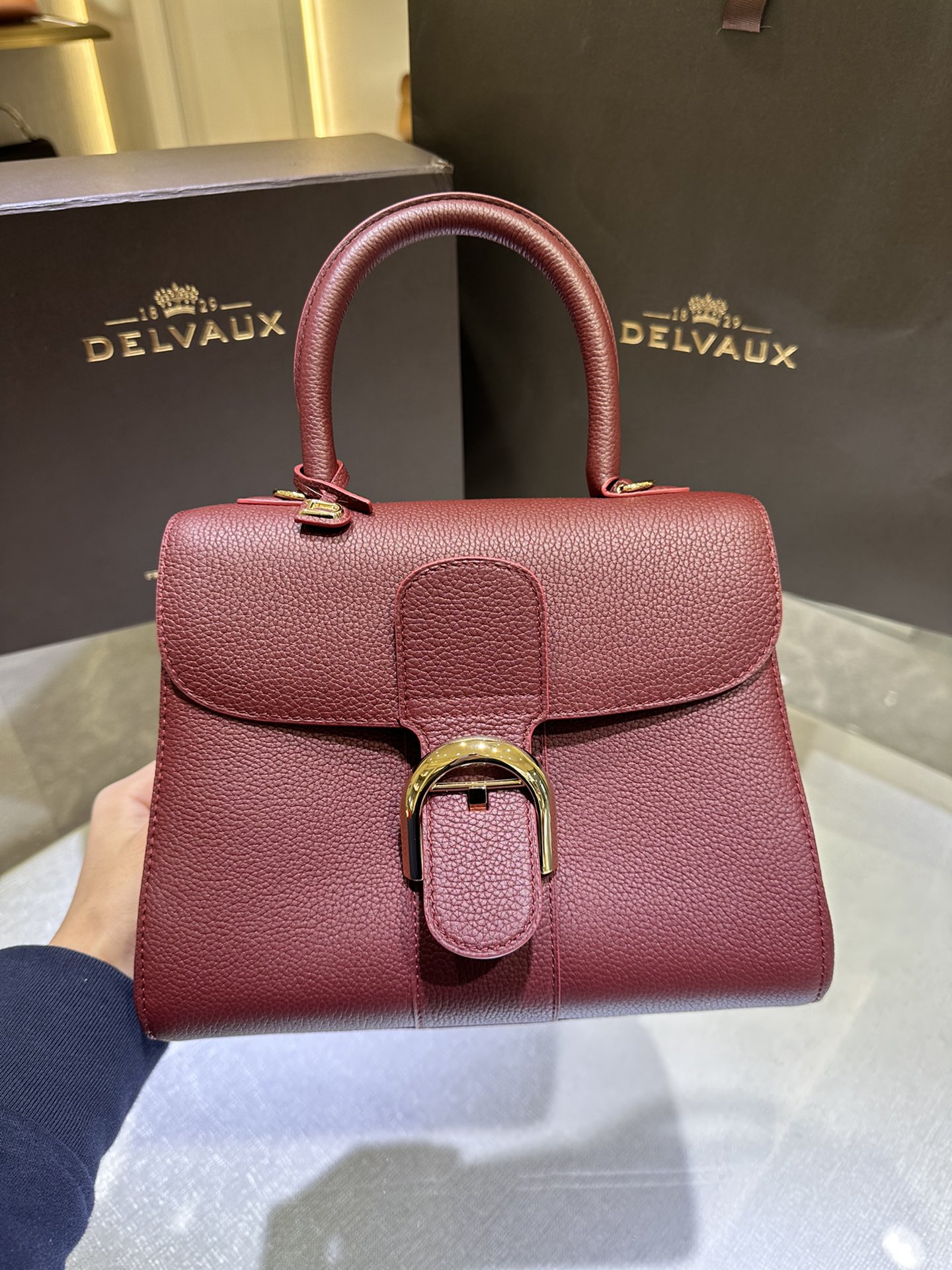 Delvaux  Indian Red New PM Delvaux 2022 Spring/Summer Collection Size: 24*12*19