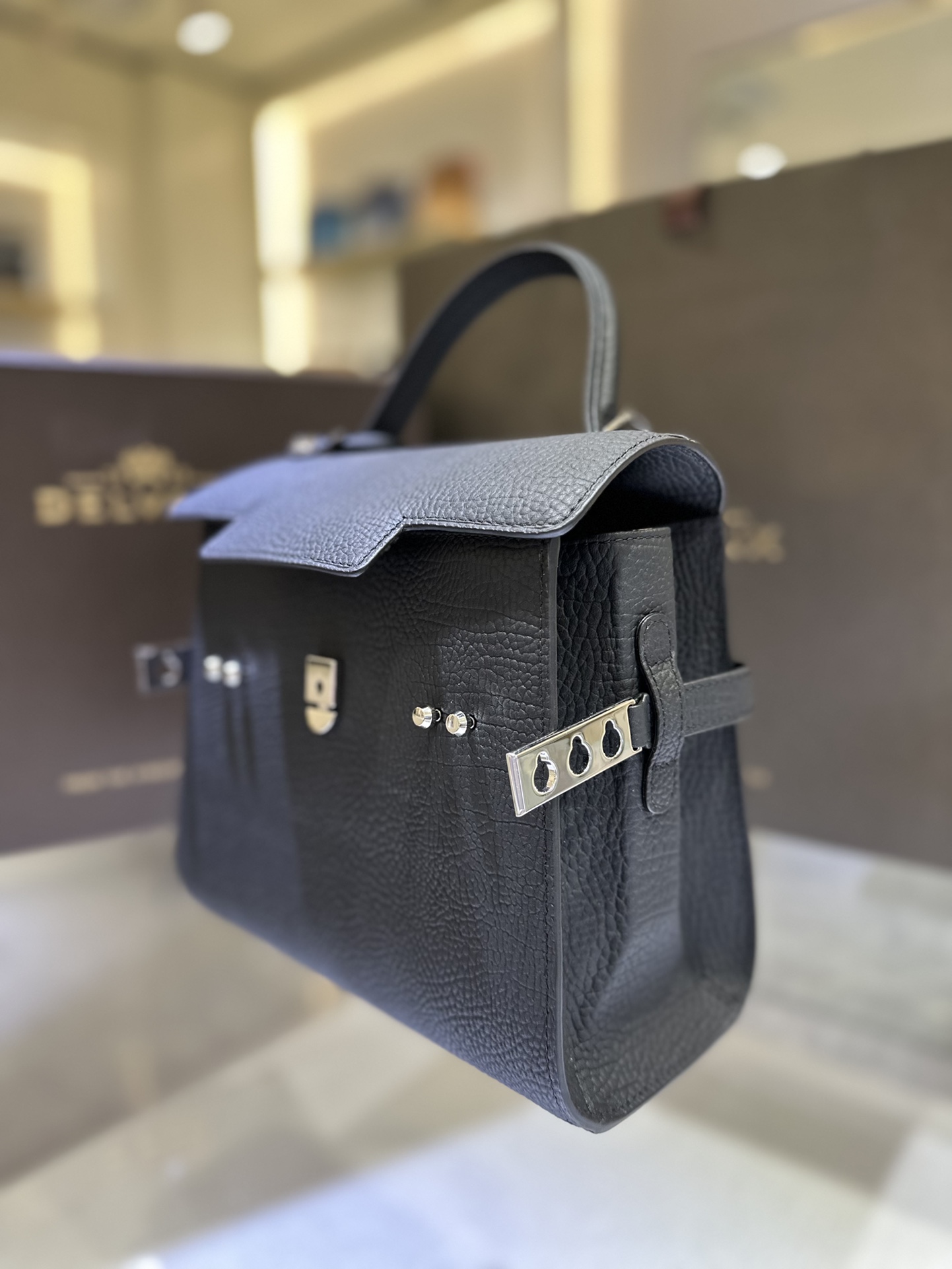 Delvaux Tempete PM new size, cow neck black Tempete was designed in 1967 by the famous Belgian architect Paule Goethals for Delvaux's 1967 "Yachting" series Size: 21.5cm wide, 19cm high, 10cm deep. 7 Delvaux Tempete PM new size, cow neck black Tempete was designed in 1967 by the famous Belgian architect Paule Goethals for Delvaux's 1967 "Yachting" series Size: 21.5cm wide, 19cm high, 10cm deep. - Image 7