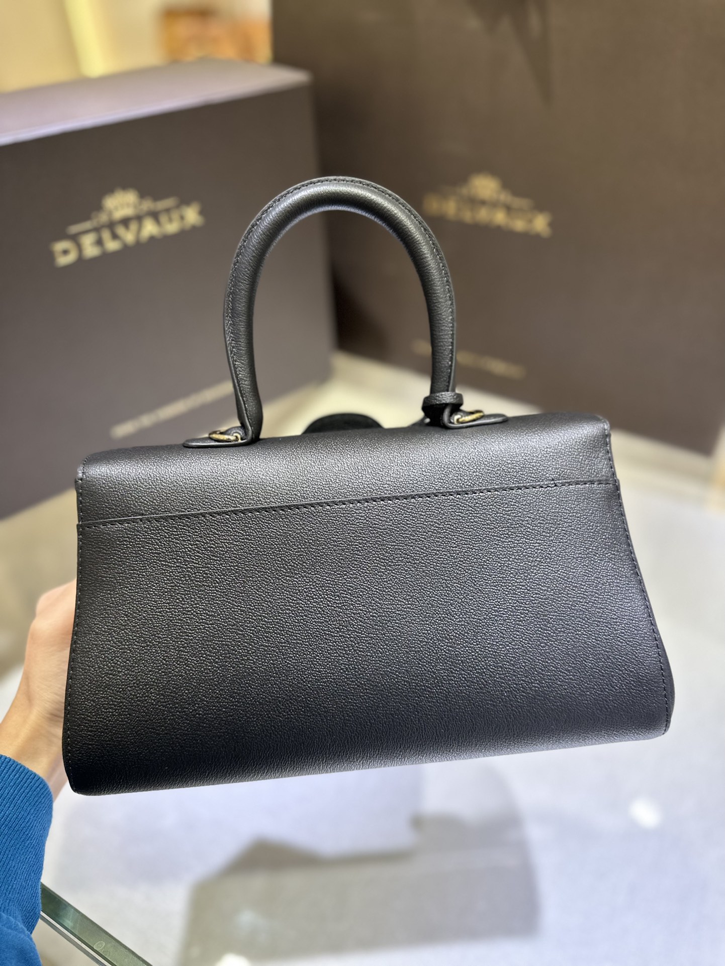 Delvaux brillant togo leather Belgian 🇧🇪 Royal brand Size 28*11*16 8 Delvaux brillant togo leather Belgian 🇧🇪 Royal brand Size 28*11*16 - Image 8