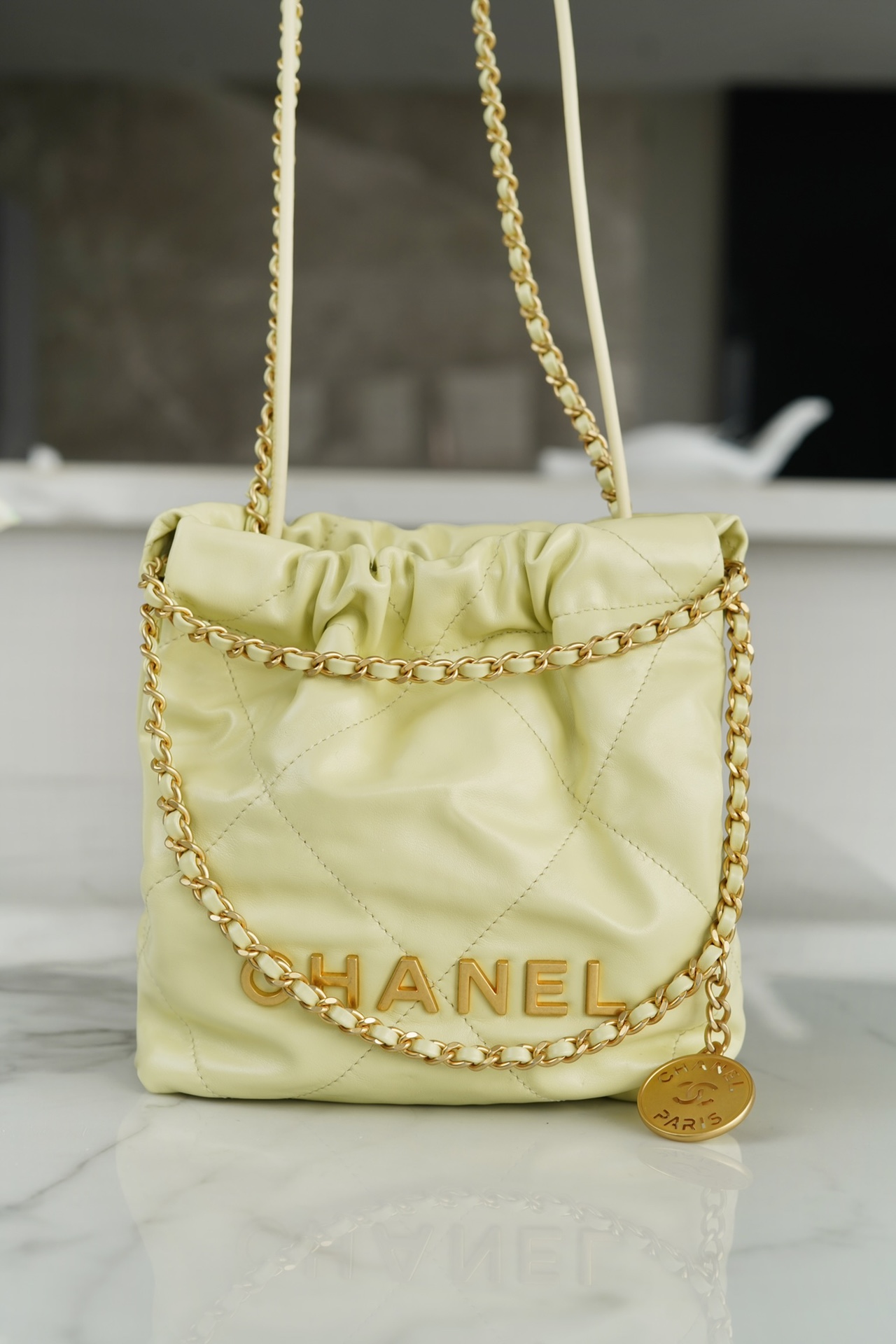 CHANEL 23S 22Mini bag Chick Yellow The long-awaited mini 22bag Size: 19×20×6cm