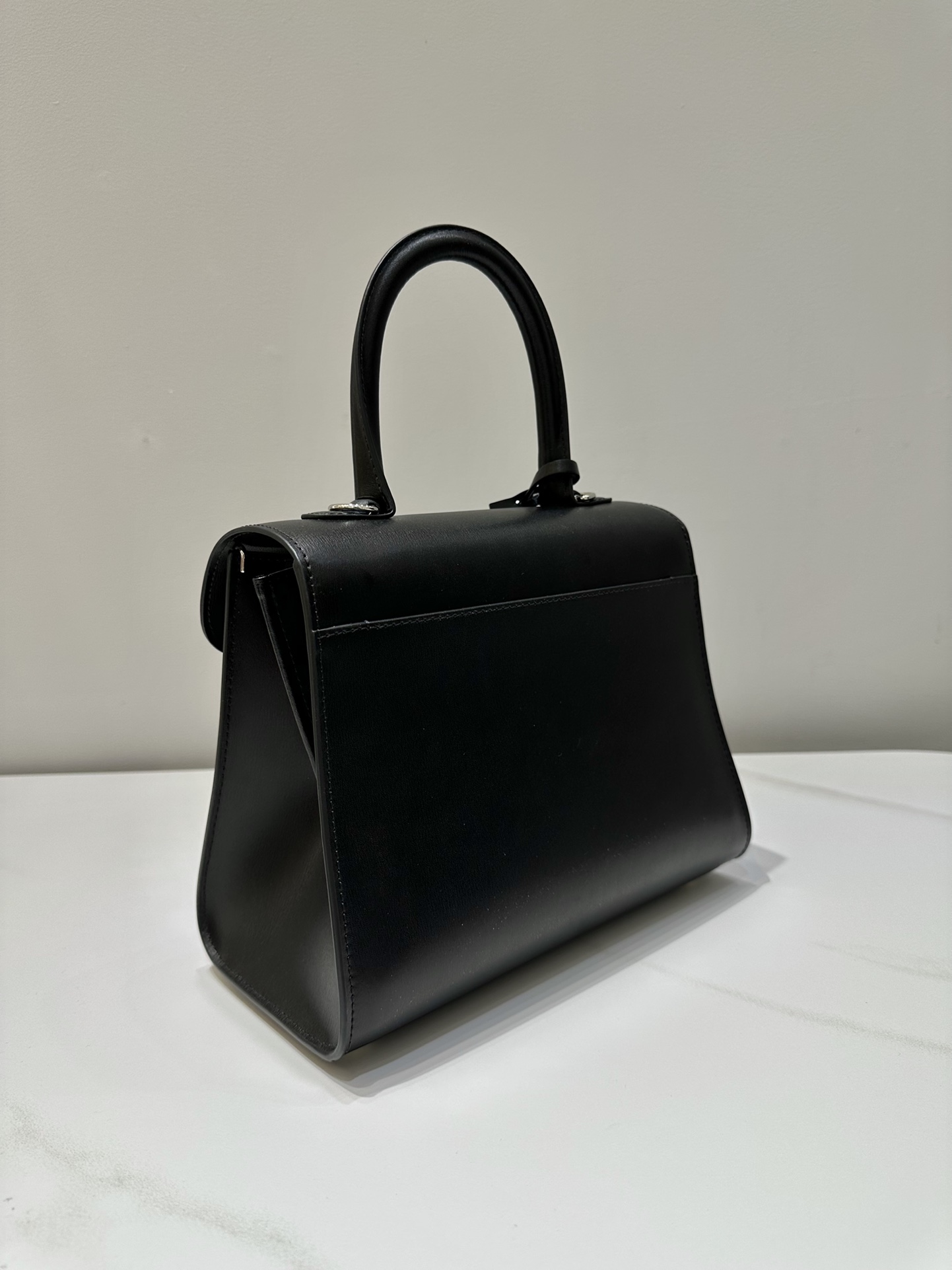 Delvaux Delvo new size PM black silver buckle Belgian 🇧🇪 Royal brand Size 24*12*19 8 Delvaux Delvo new size PM black silver buckle Belgian 🇧🇪 Royal brand Size 24*12*19 - Image 8