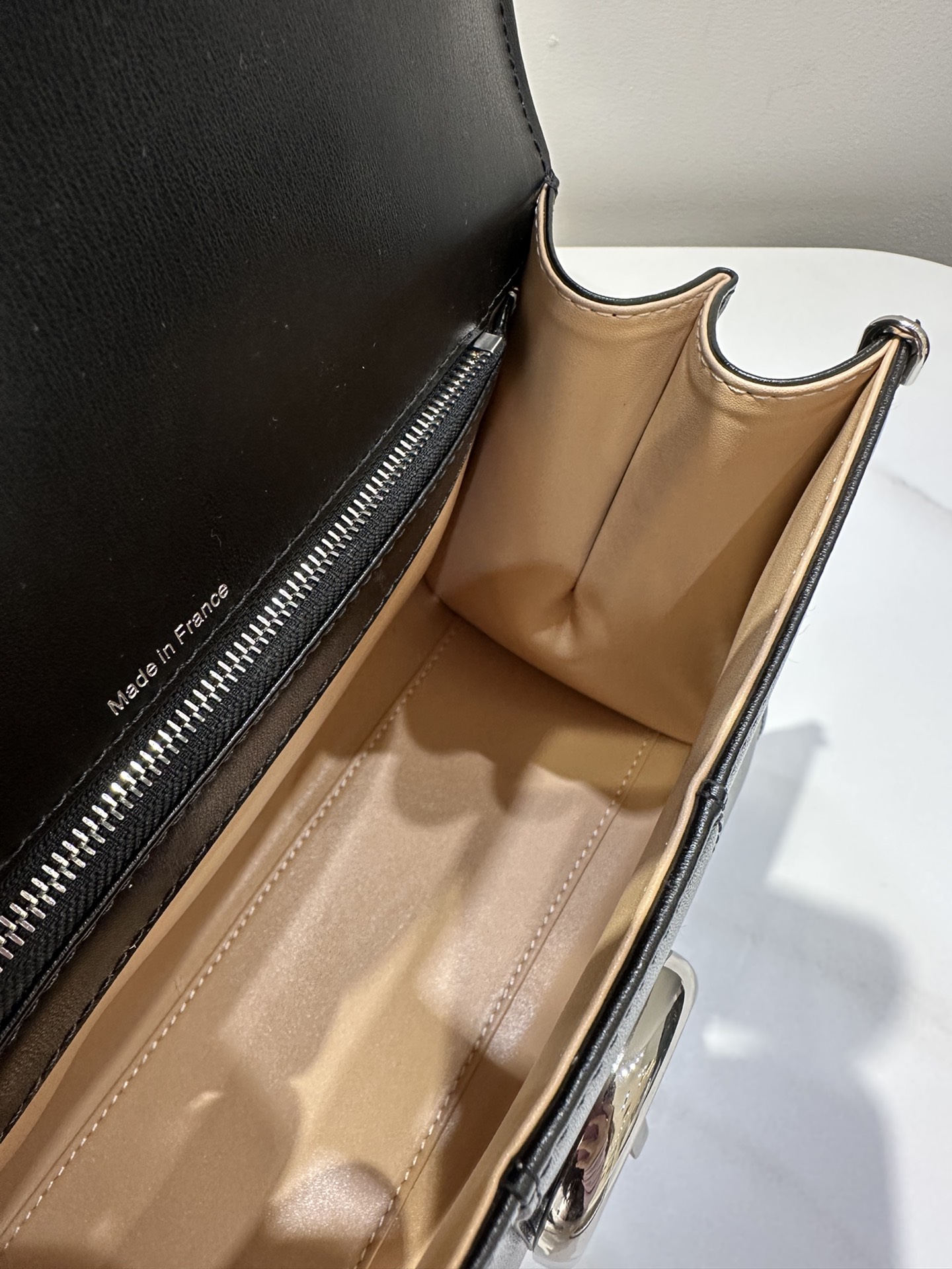 Delvaux Delvo new size PM black silver buckle Belgian 🇧🇪 Royal brand Size 24*12*19 4 Delvaux Delvo new size PM black silver buckle Belgian 🇧🇪 Royal brand Size 24*12*19 - Image 4