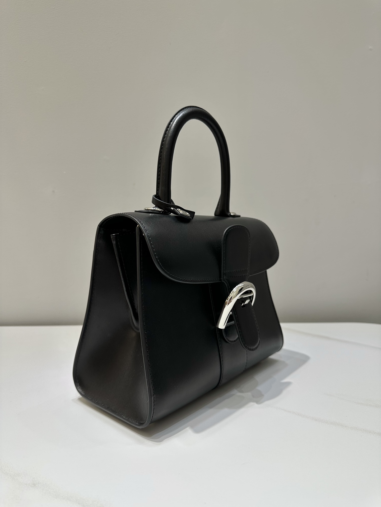 Delvaux Delvo new size PM black silver buckle Belgian 🇧🇪 Royal brand Size 24*12*19 9 Delvaux Delvo new size PM black silver buckle Belgian 🇧🇪 Royal brand Size 24*12*19 - Image 9
