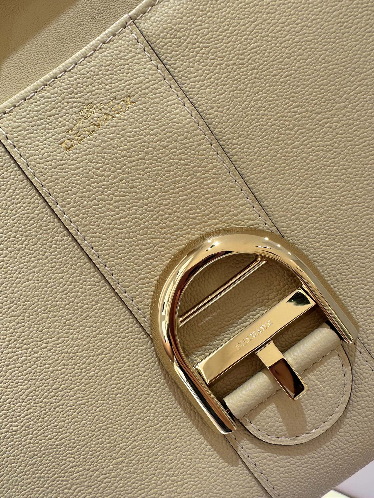 Delvaux Dune Delvaux 2023 Spring/Summer Collection Size: 24*12*119 4 Delvaux Dune Delvaux 2023 Spring/Summer Collection Size: 24*12*119 - Image 4