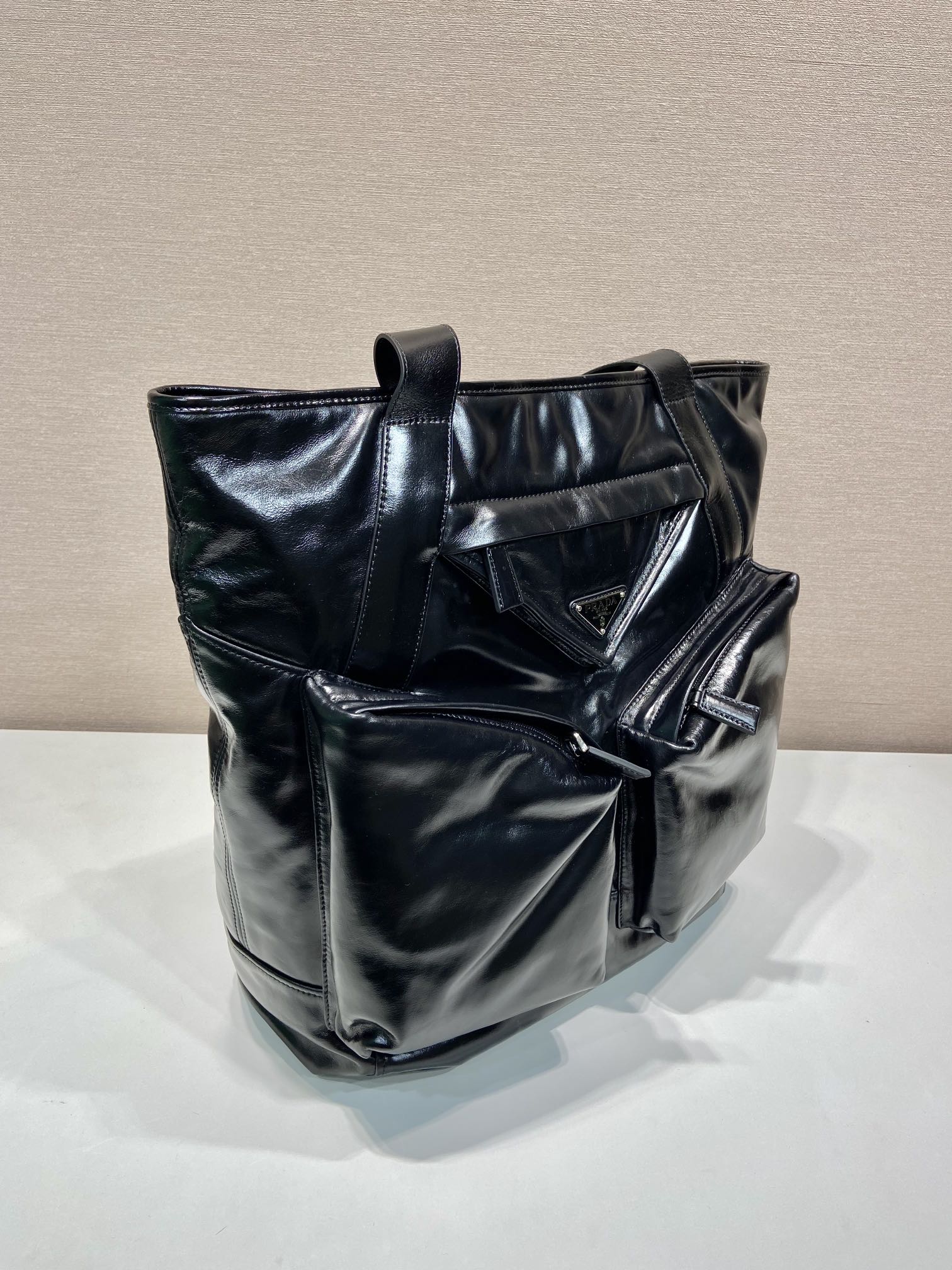 Prada 2VG120 Oil Wax Leather This tote bag is made of imported waxed leather Length 31.5x height 42.5x bottom 16cm 8 Prada 2VG120 Oil Wax Leather This tote bag is made of imported waxed leather Length 31.5x height 42.5x bottom 16cm - Image 8