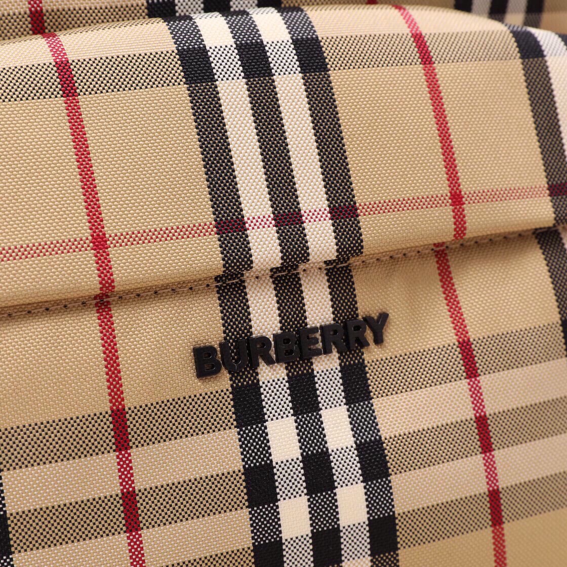 Burberry backpack 🎒 Brightly decorated with Burberry plaid and brand logo, incorporating iconic collection elements, very light, very suitable for commuting, business travel, and very cost-effective 30.5 x 14.5 x 42.5cm Search 7 Burberry backpack 🎒 Brightly decorated with Burberry plaid and brand logo, incorporating iconic collection elements, very light, very suitable for commuting, business travel, and very cost-effective 30.5 x 14.5 x 42.5cm Search - Image 7